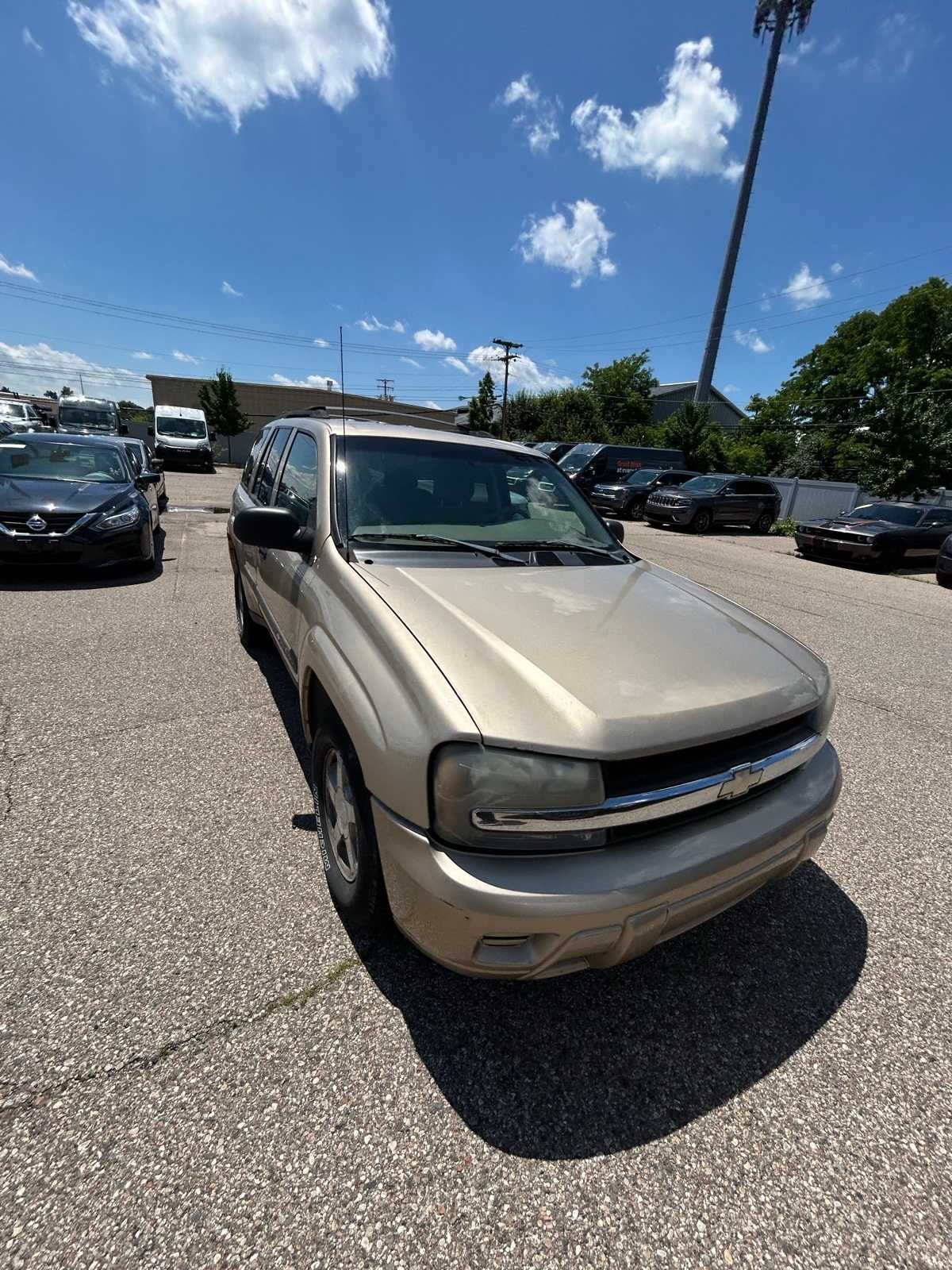 Thumbnail: 2004 Chevrolet TrailBlazer - 9