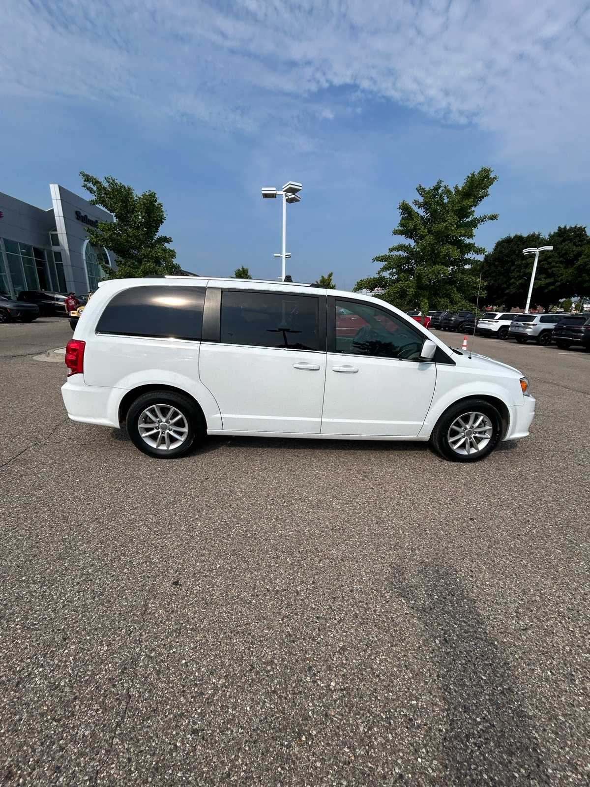 Thumbnail: 2019 Dodge Grand Caravan - 16