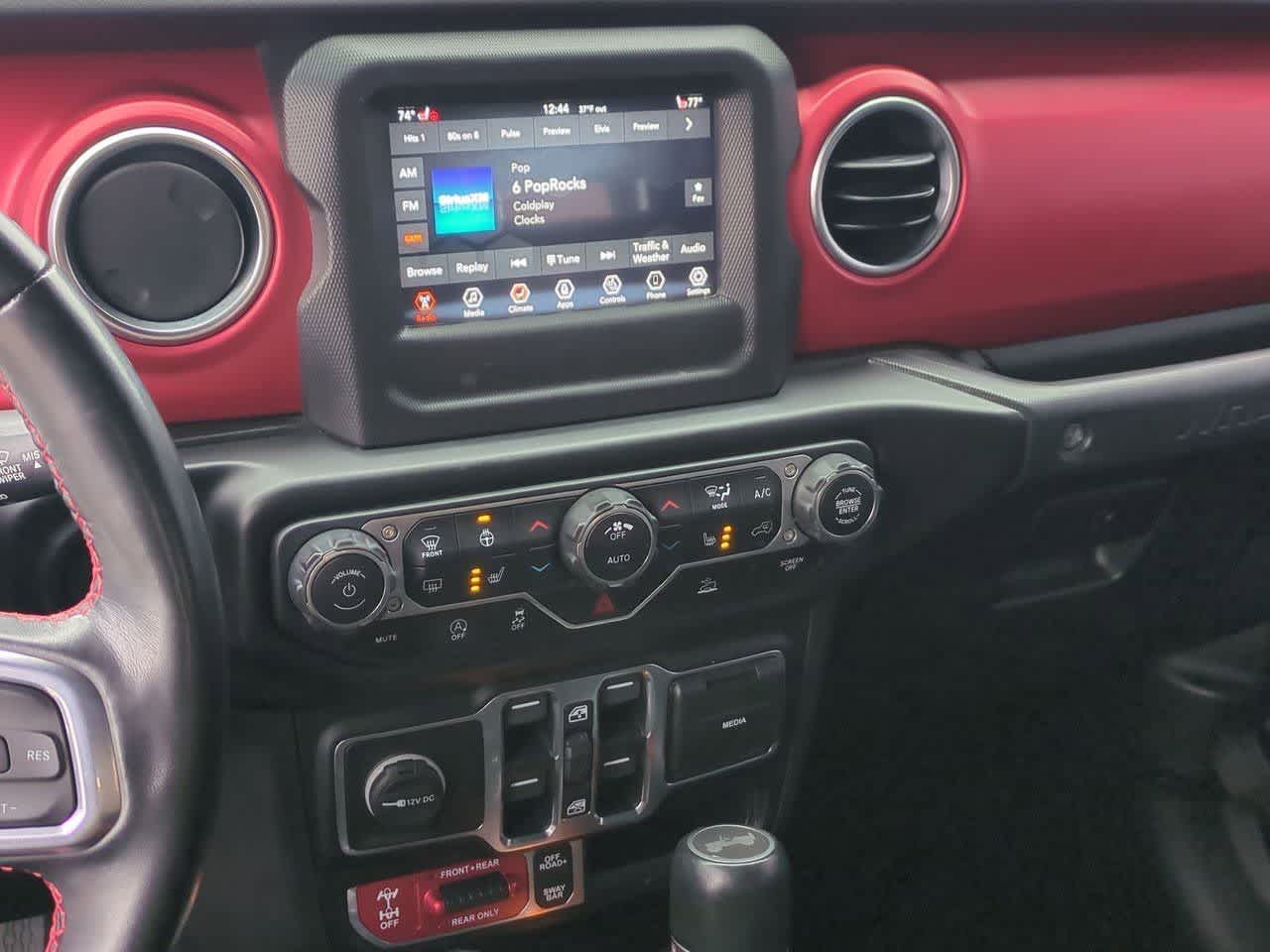 Thumbnail: 2021 Jeep Wrangler - 27