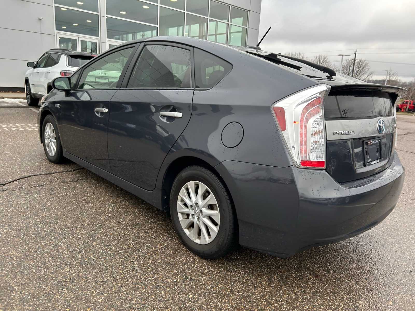 Thumbnail: 2015 Toyota Prius - 24