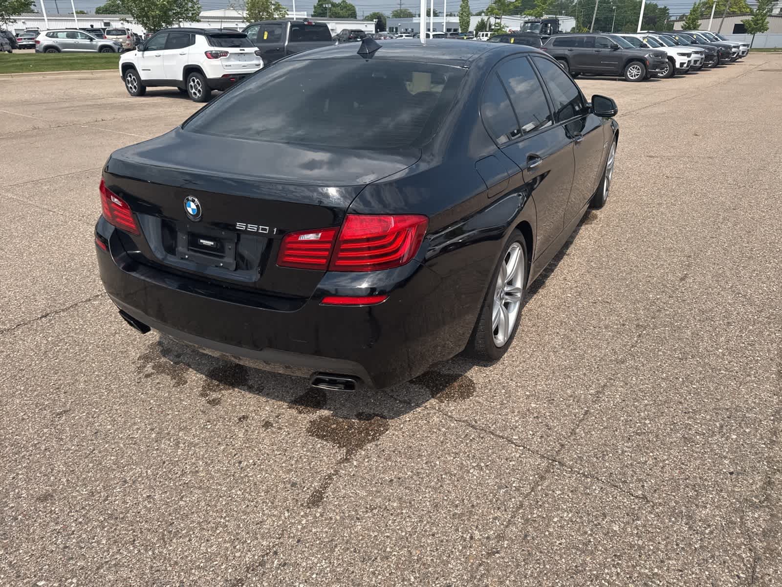 2015 BMW 5 Series 550i 16