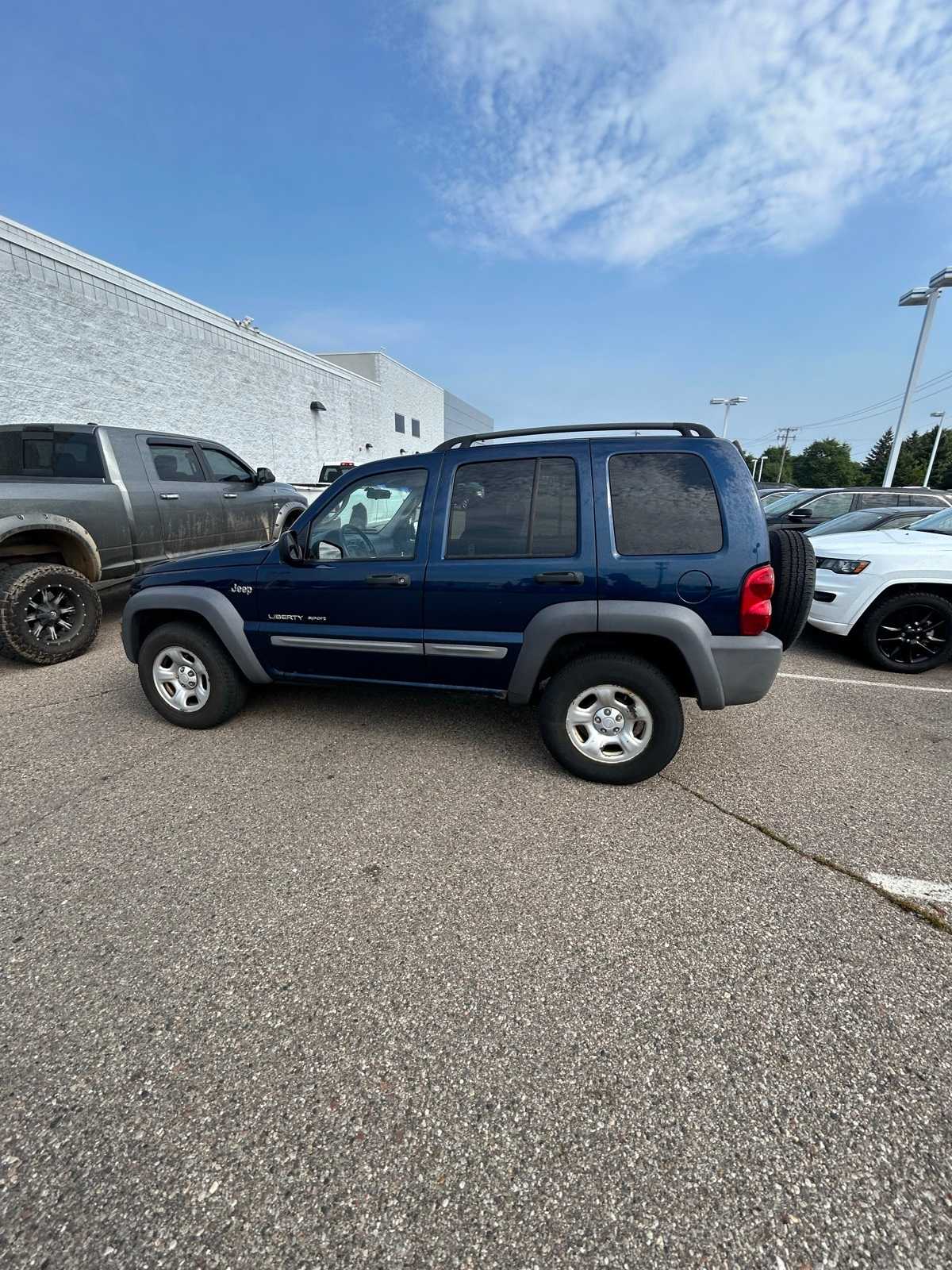 Thumbnail: 2002 Jeep Liberty - 28