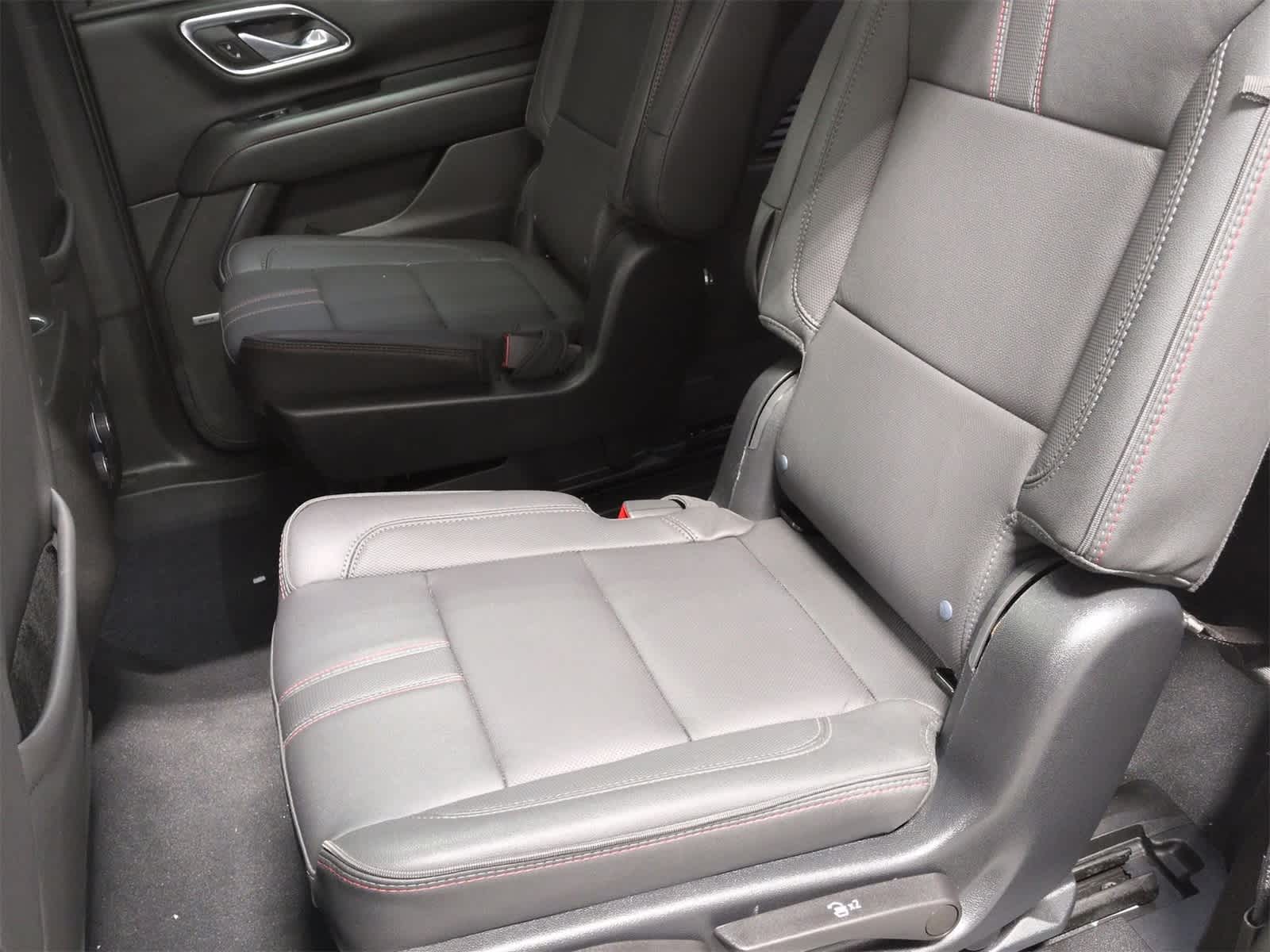 Thumbnail: 2023 Chevrolet Tahoe - 21