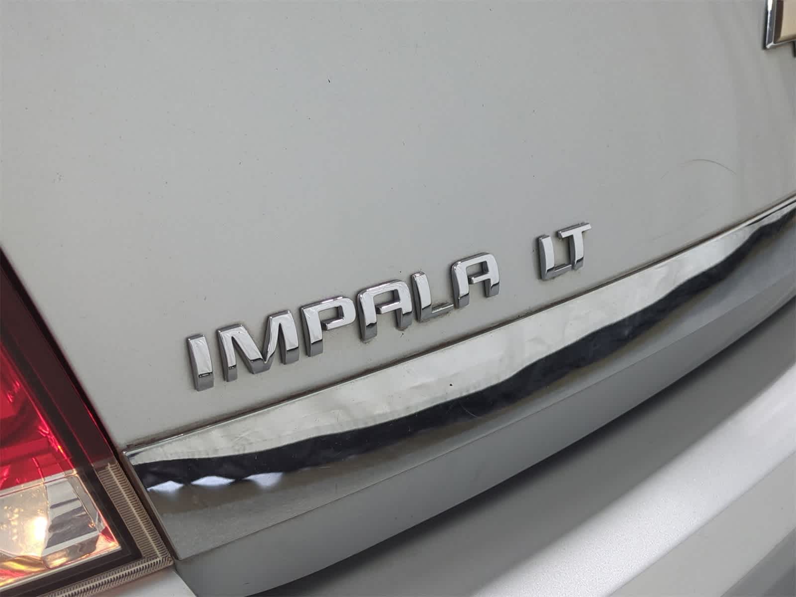 Thumbnail: 2011 Chevrolet Impala - 13
