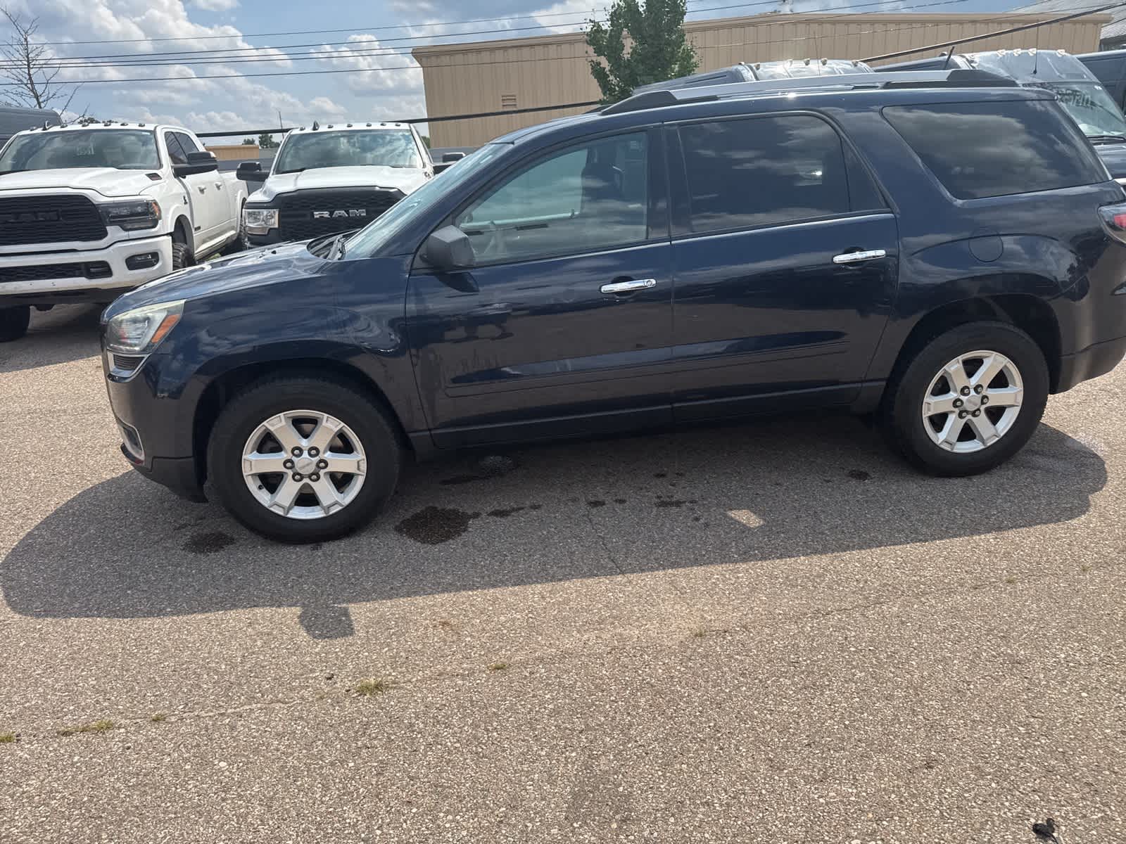 Thumbnail: 2016 GMC Acadia - 24