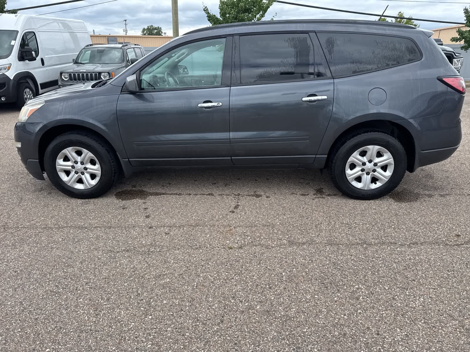 Thumbnail: 2014 Chevrolet Traverse - 25