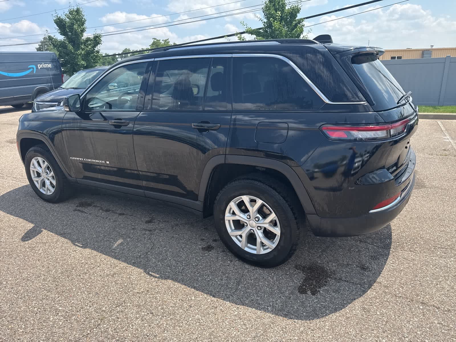 Thumbnail: 2023 Jeep Grand Cherokee - 24