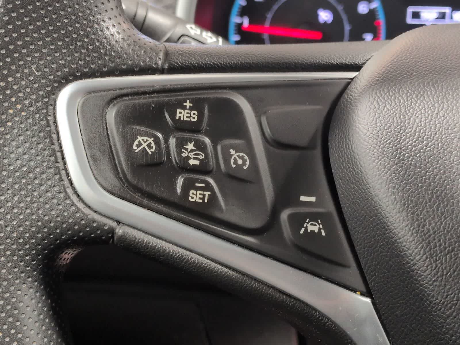 Thumbnail: 2023 Chevrolet Malibu - 24