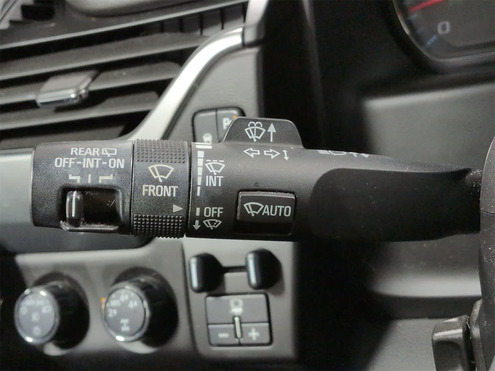 Thumbnail: 2016 Chevrolet Tahoe - 27