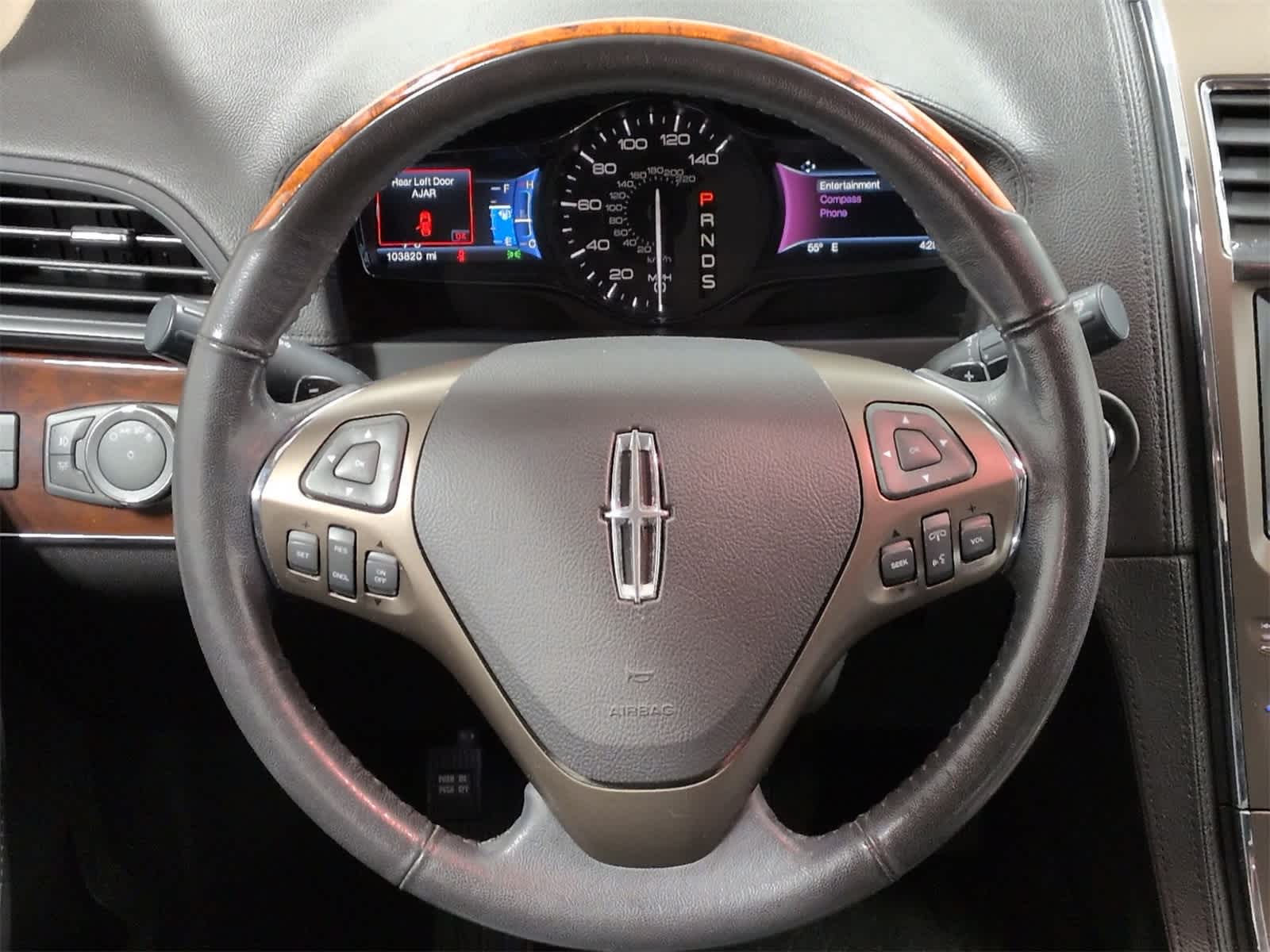 Thumbnail: 2014 Lincoln MKX - 22