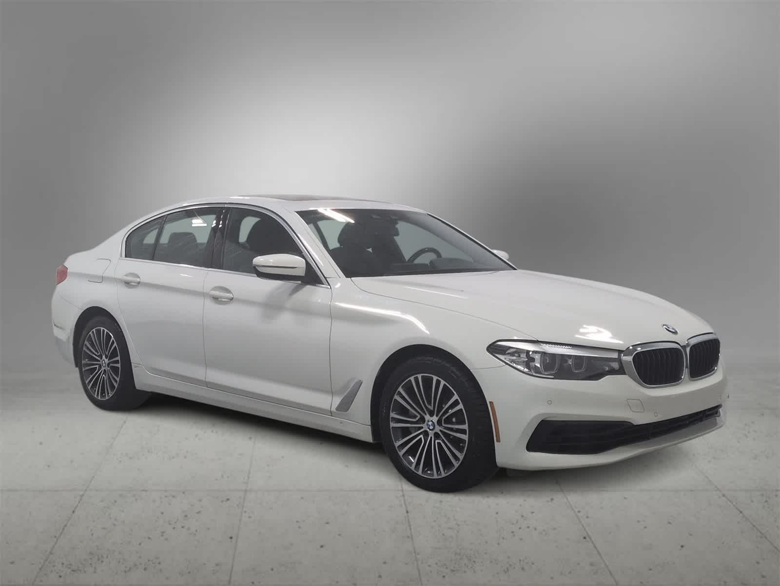 2020 Bmw 530i xDrive photo 2