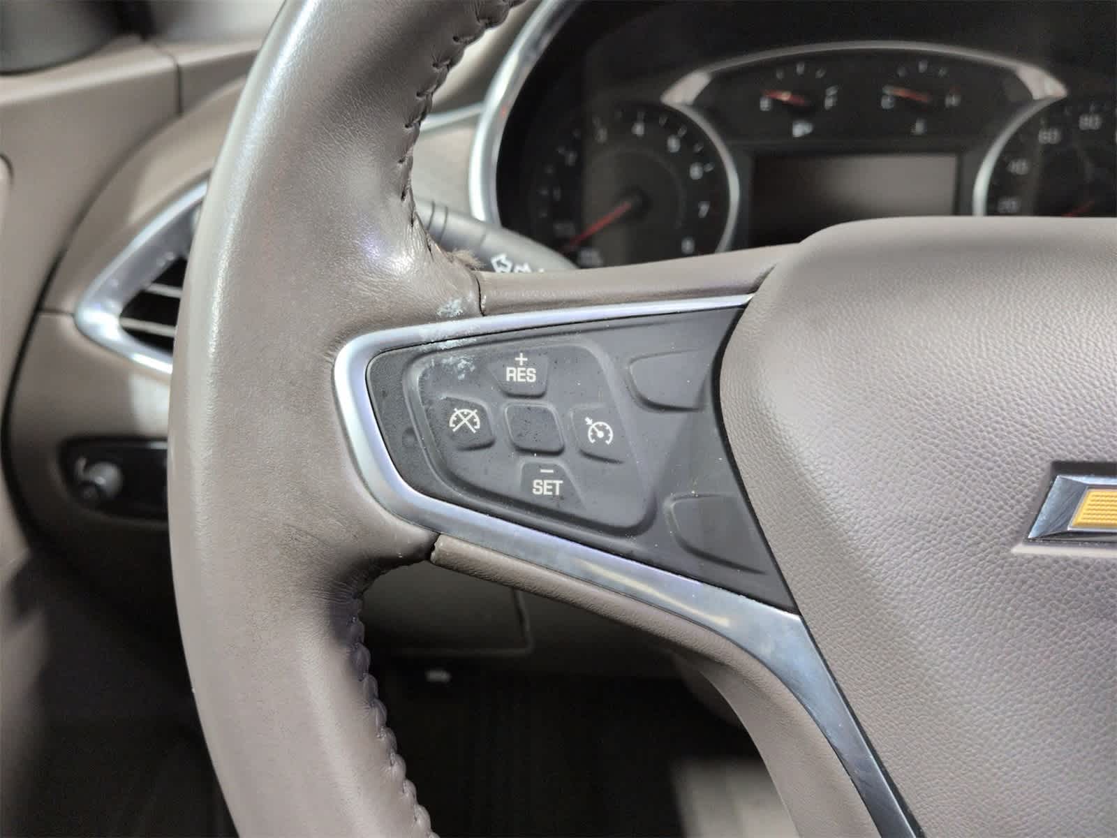 Thumbnail: 2018 Chevrolet Malibu - 24