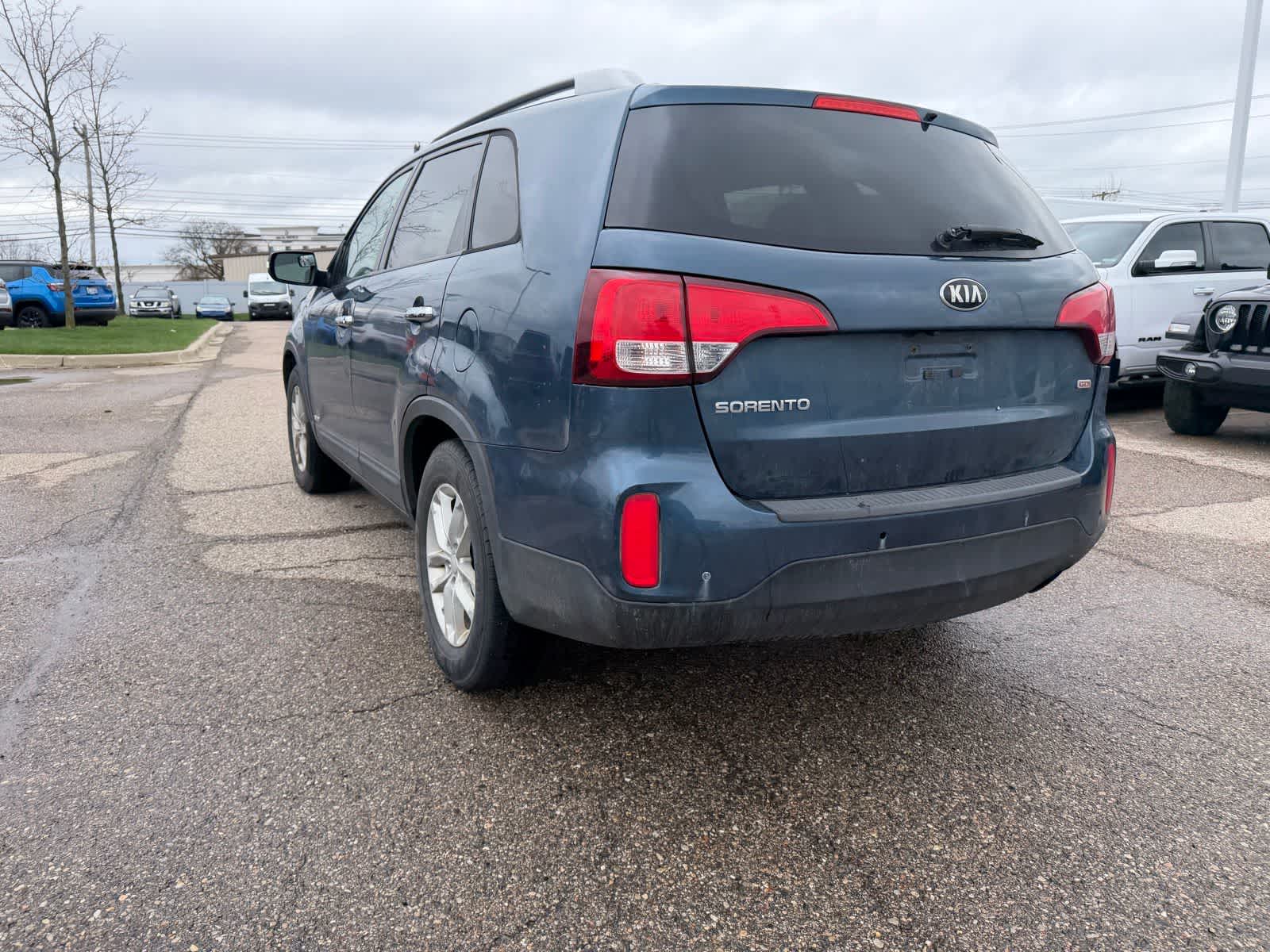 Thumbnail: 2014 Kia Sorento - 25