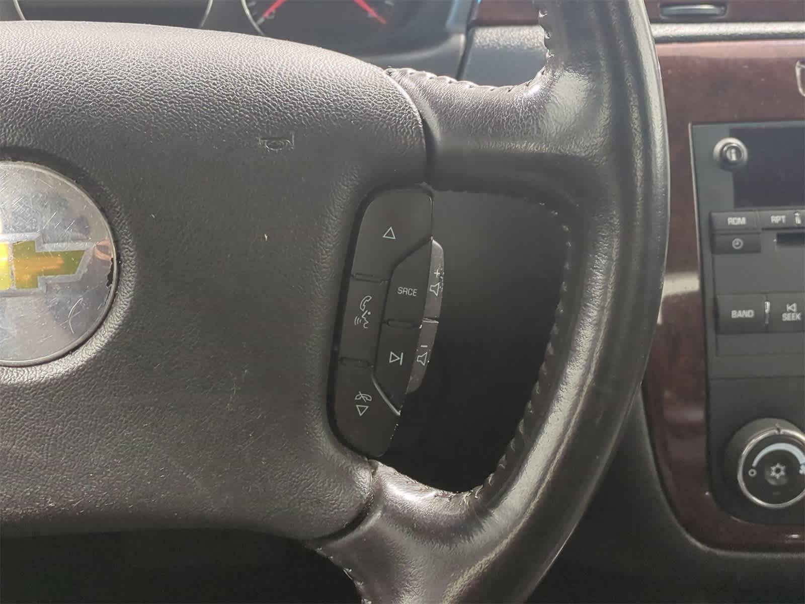 Thumbnail: 2011 Chevrolet Impala - 25