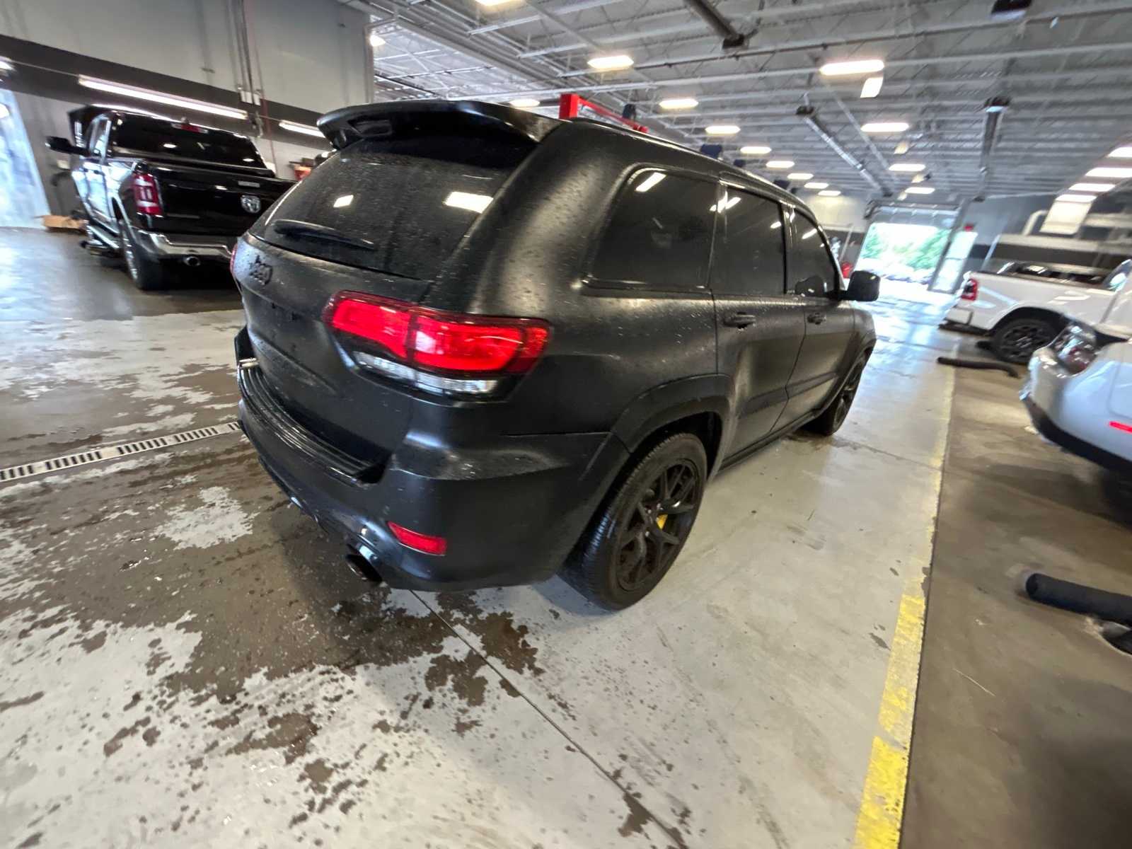 Thumbnail: 2020 Jeep Grand Cherokee - 15