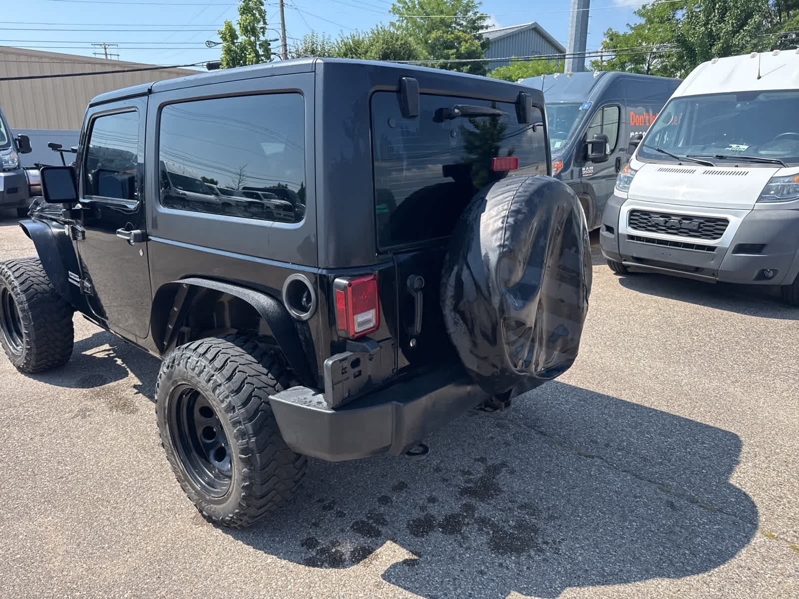 Thumbnail: 2014 Jeep Wrangler - 22