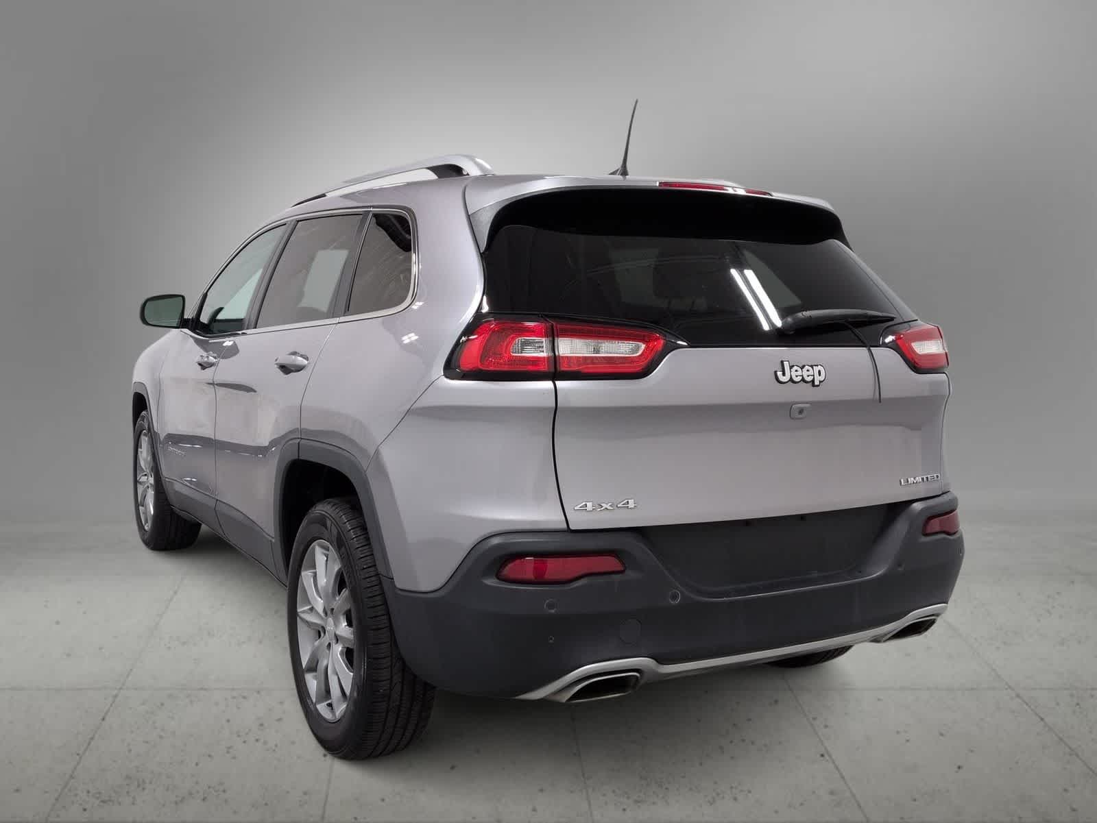 Thumbnail: 2018 Jeep Cherokee - 6