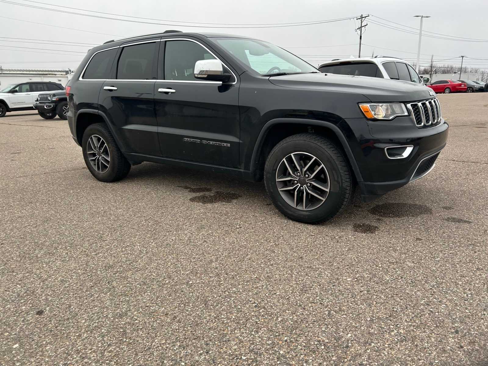 Thumbnail: 2019 Jeep Grand Cherokee - 8