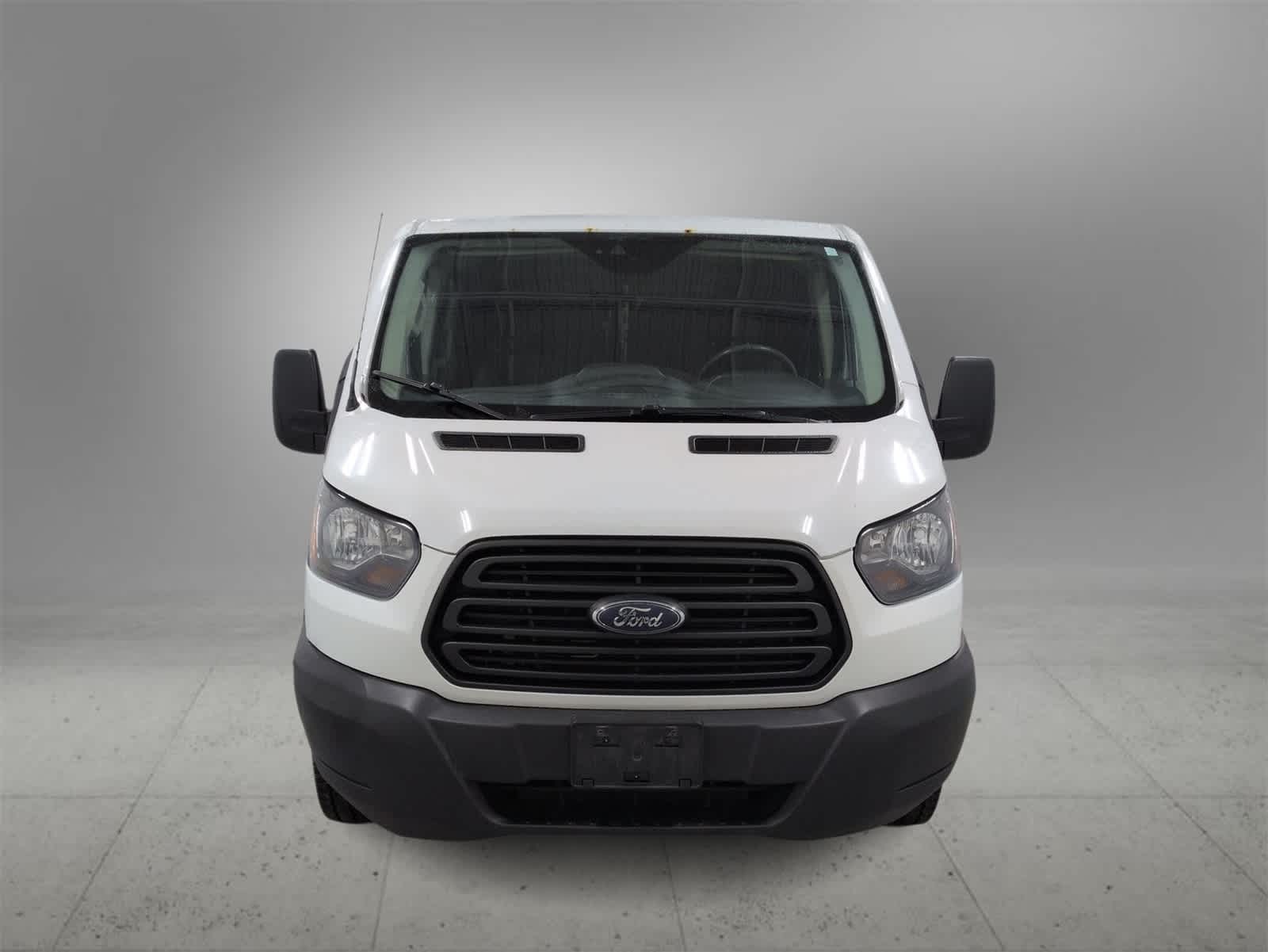 Thumbnail: 2019 Ford Transit Series - 3