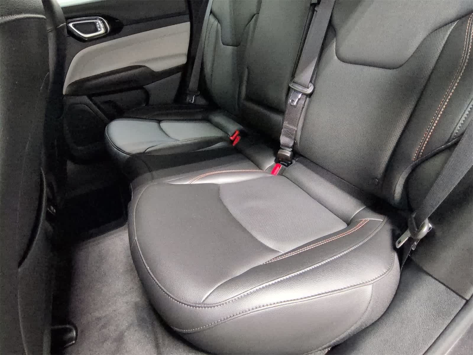 Thumbnail: 2023 Jeep Compass - 20