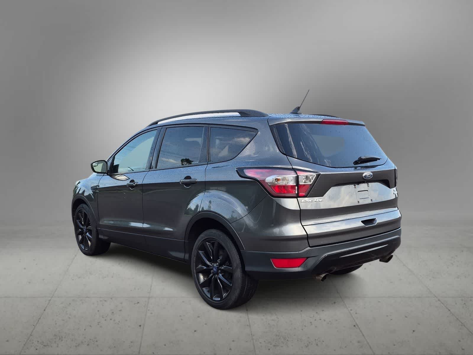 Thumbnail: 2018 Ford Escape - 6