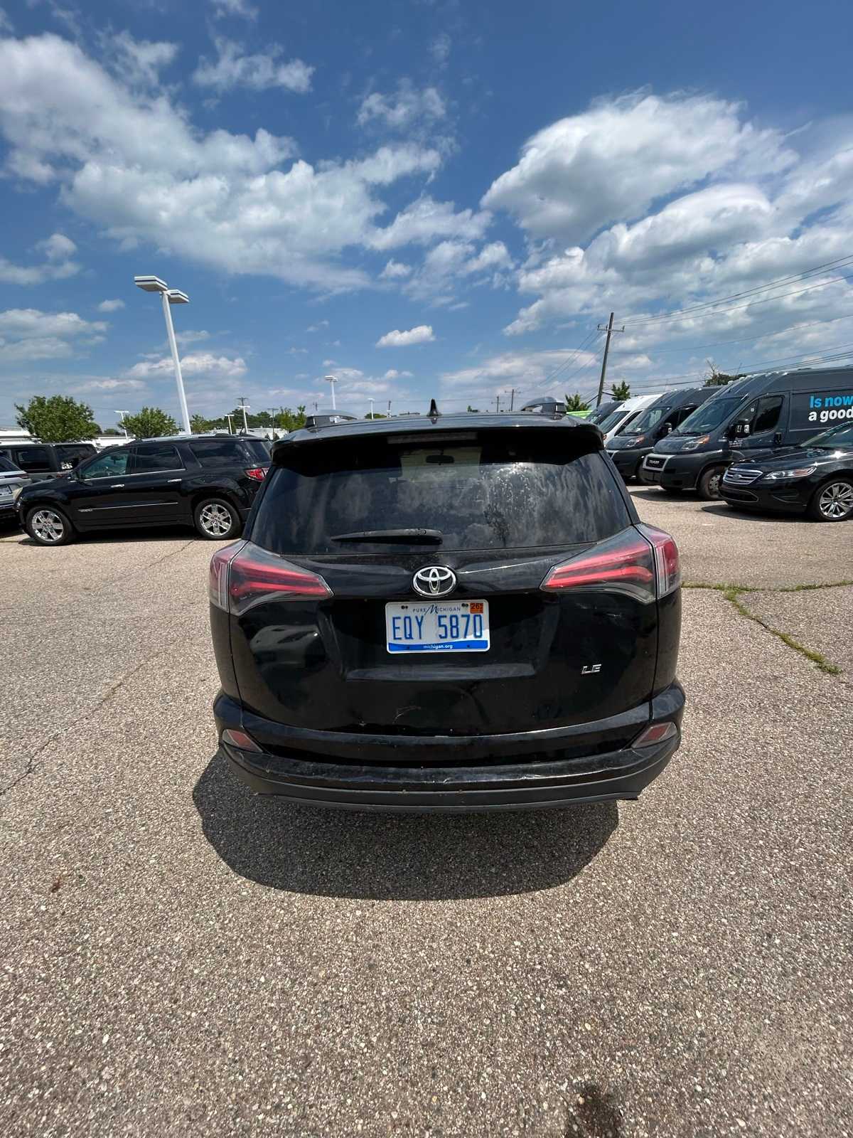 Thumbnail: 2016 Toyota RAV4 - 20