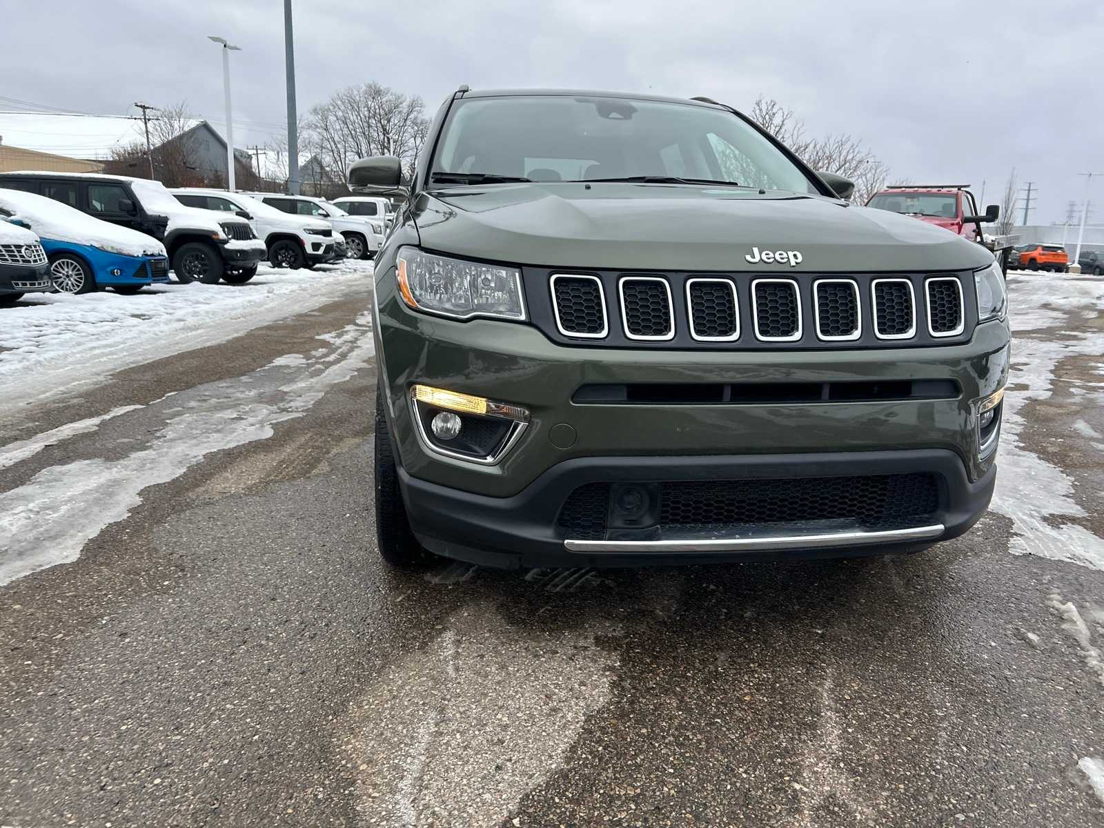 Thumbnail: 2021 Jeep Compass - 3