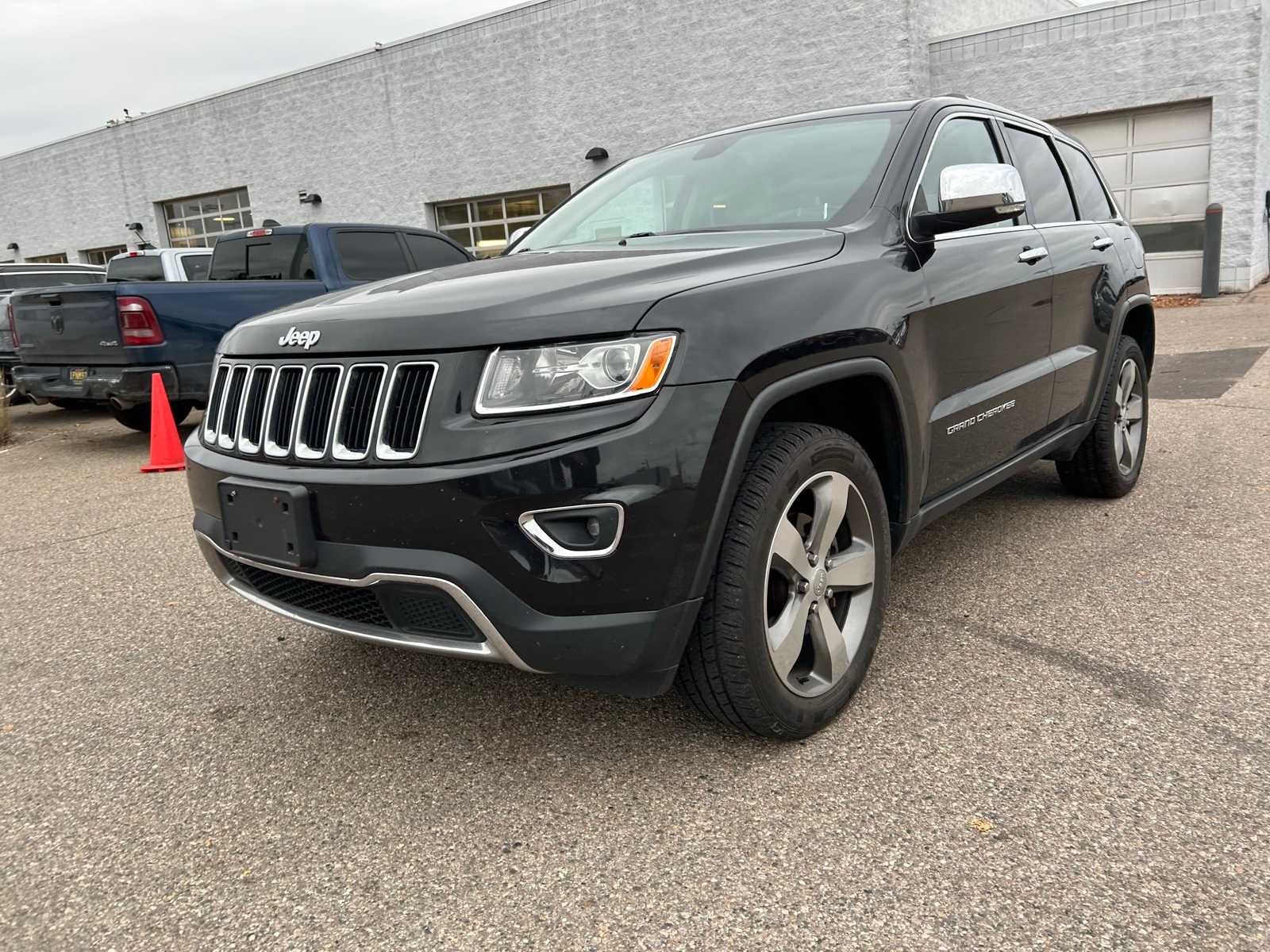 2015 Jeep Grand Cherokee Limited photo 2