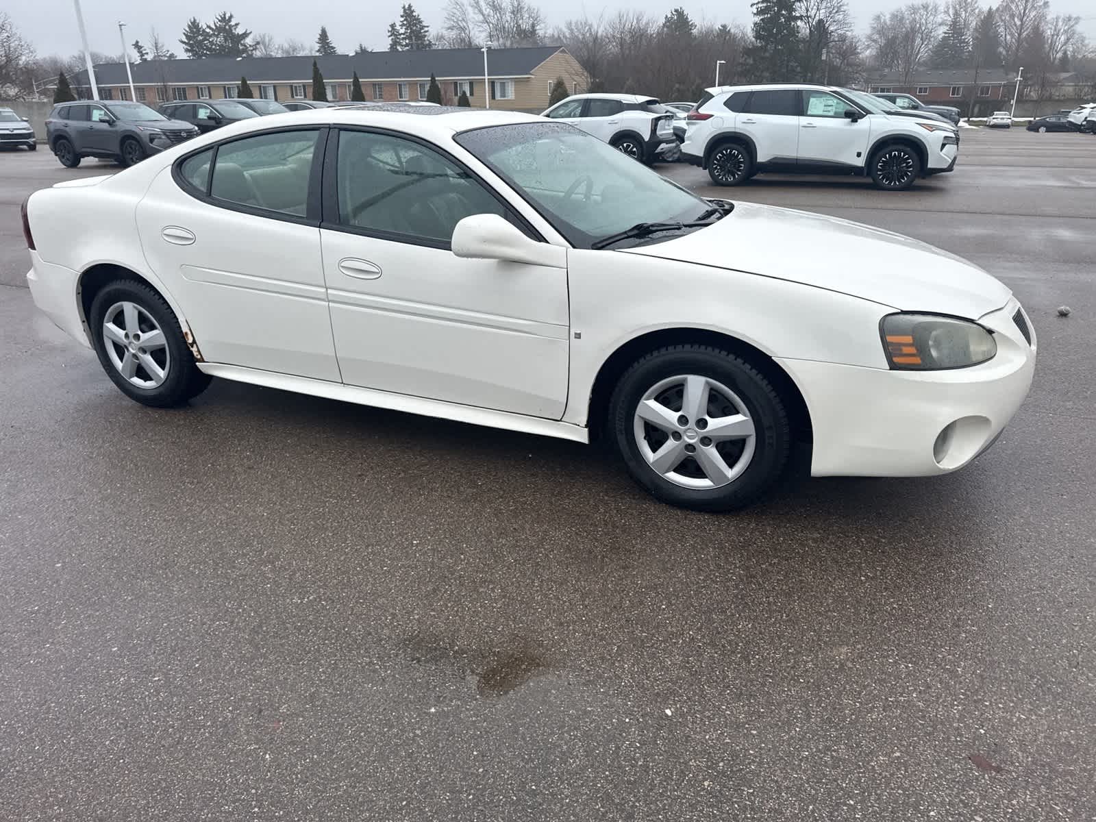 Thumbnail: 2008 Pontiac Grand Prix - 10