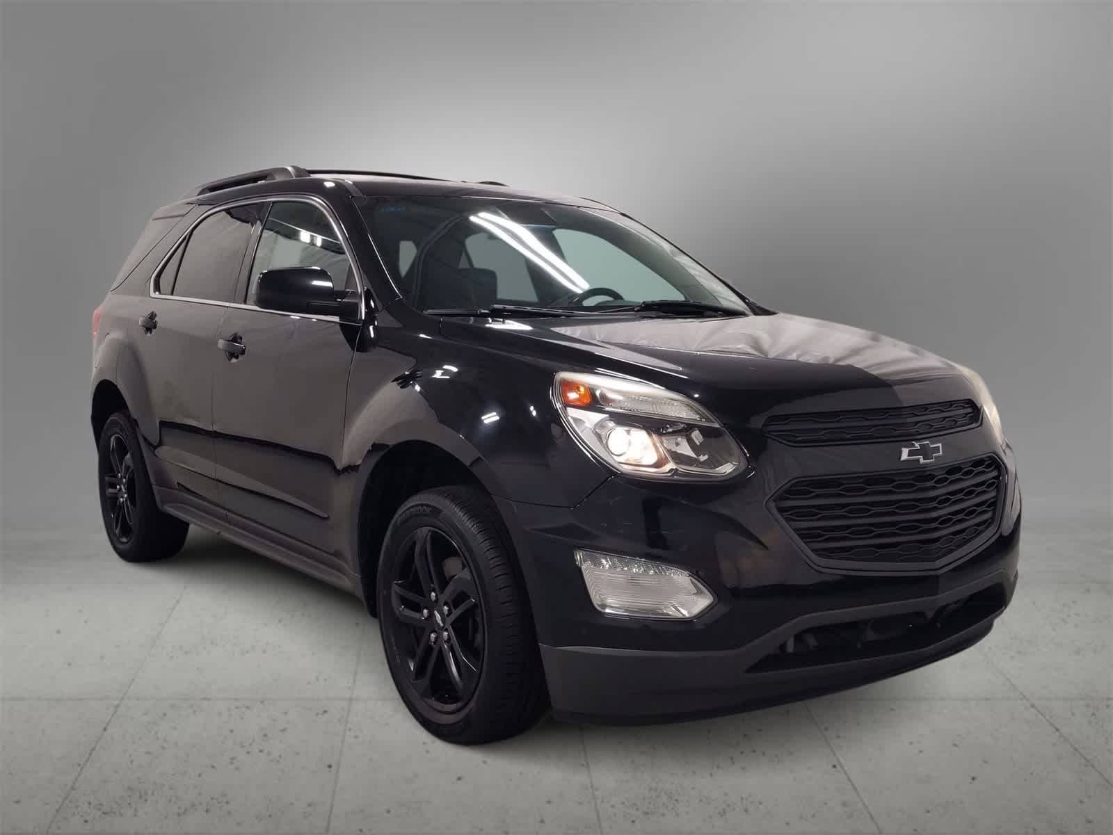 Thumbnail: 2017 Chevrolet Equinox - 2