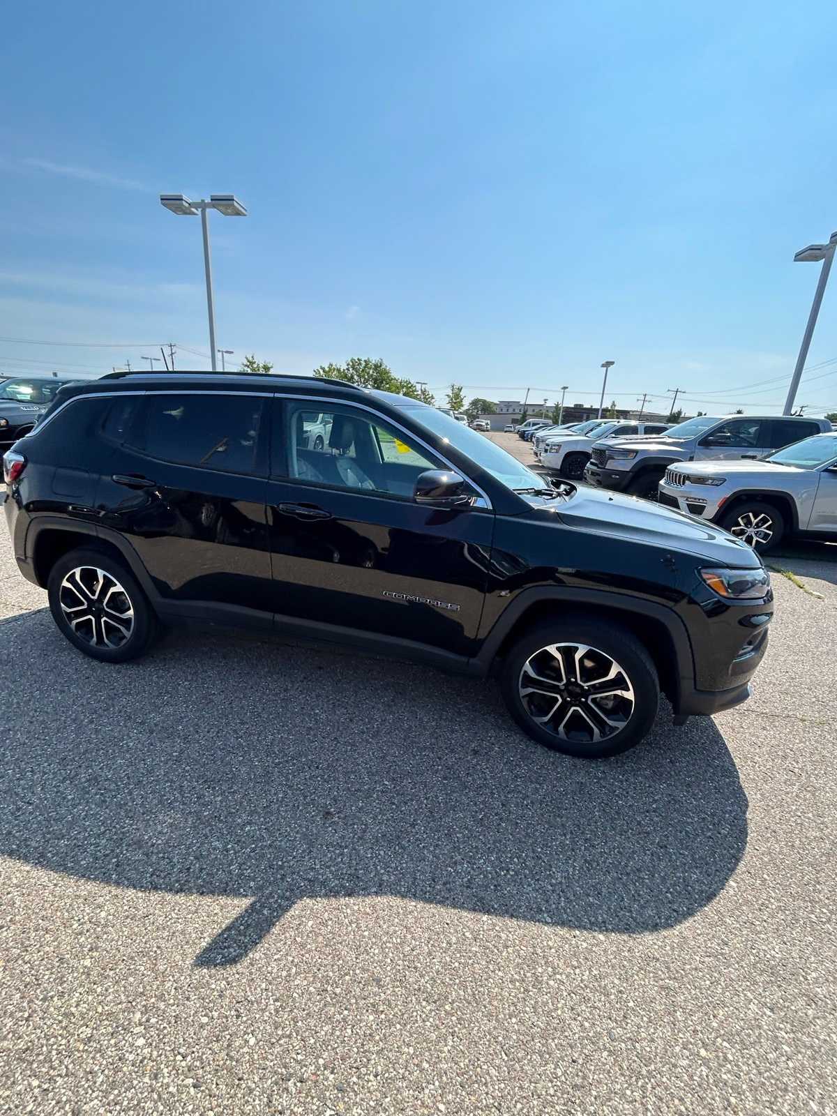 Thumbnail: 2022 Jeep Compass - 9