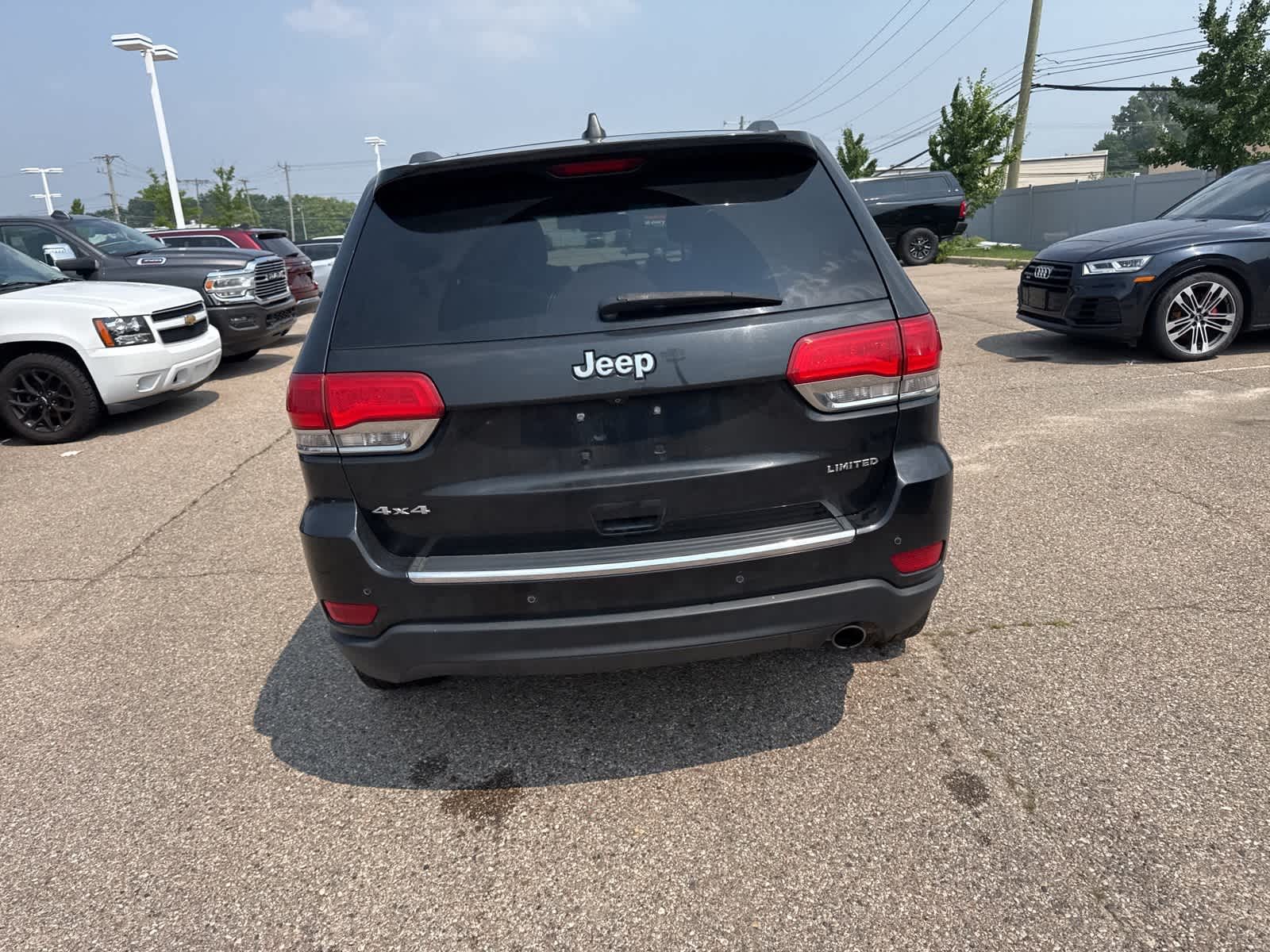 Thumbnail: 2015 Jeep Grand Cherokee - 19