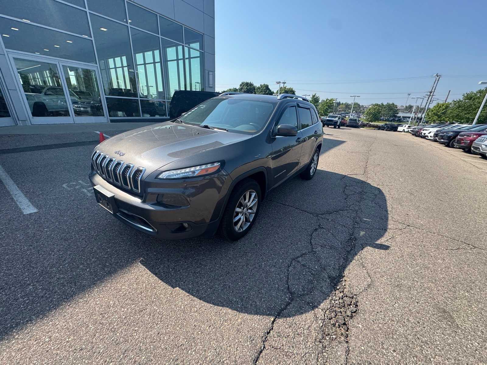 Thumbnail: 2018 Jeep Cherokee - 4