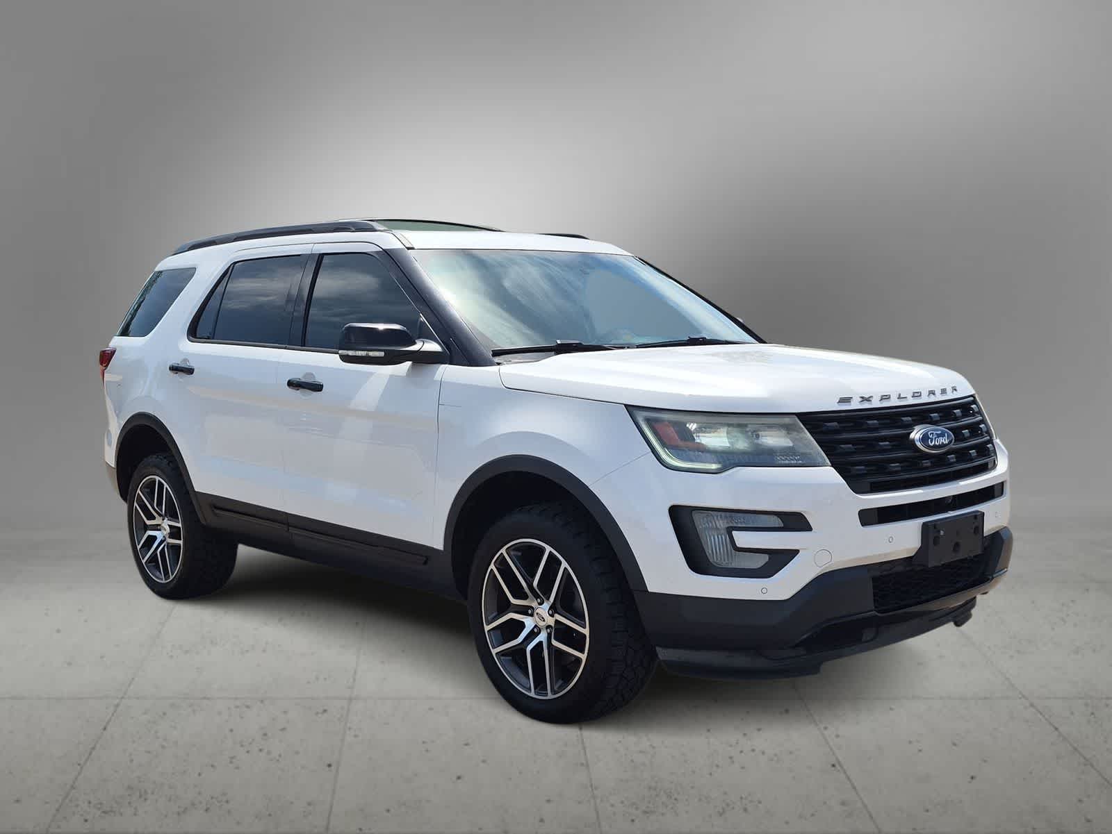 Thumbnail: 2016 Ford Explorer - 2