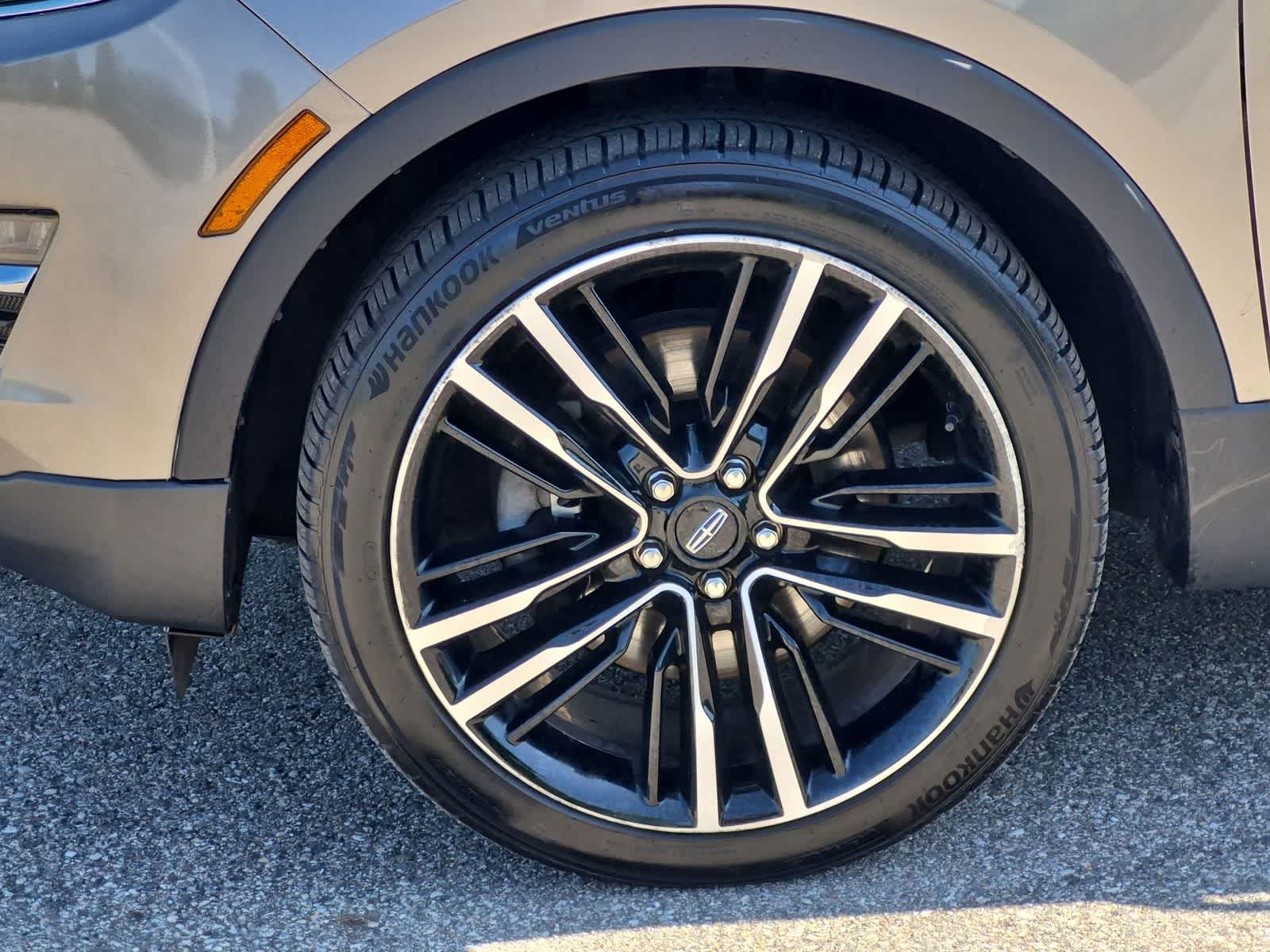 Thumbnail: 2018 Lincoln MKC - 14