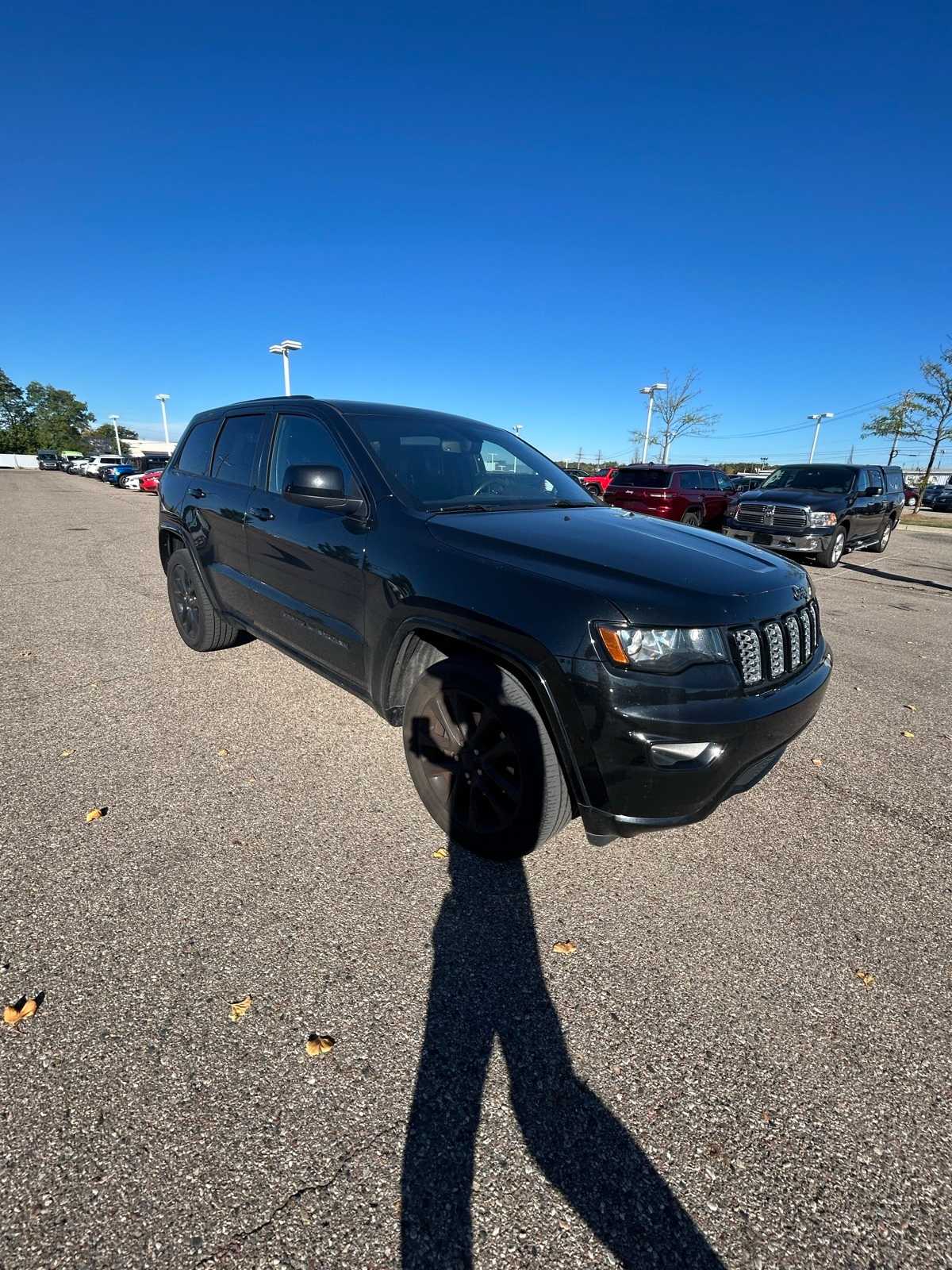 Thumbnail: 2019 Jeep Grand Cherokee - 6