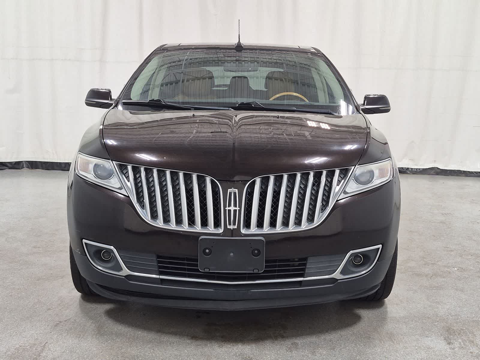 Thumbnail: 2013 Lincoln MKX - 17