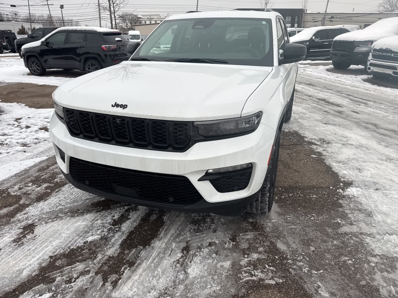 Thumbnail: 2023 Jeep Grand Cherokee - 2