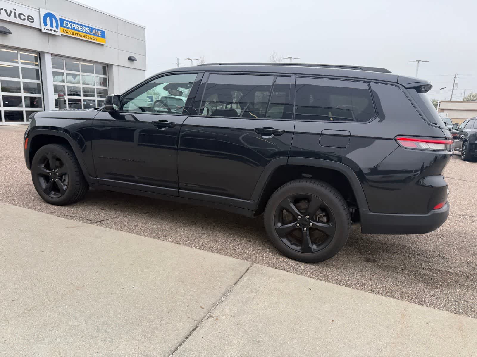 Thumbnail: 2022 Jeep Grand Cherokee L - 26