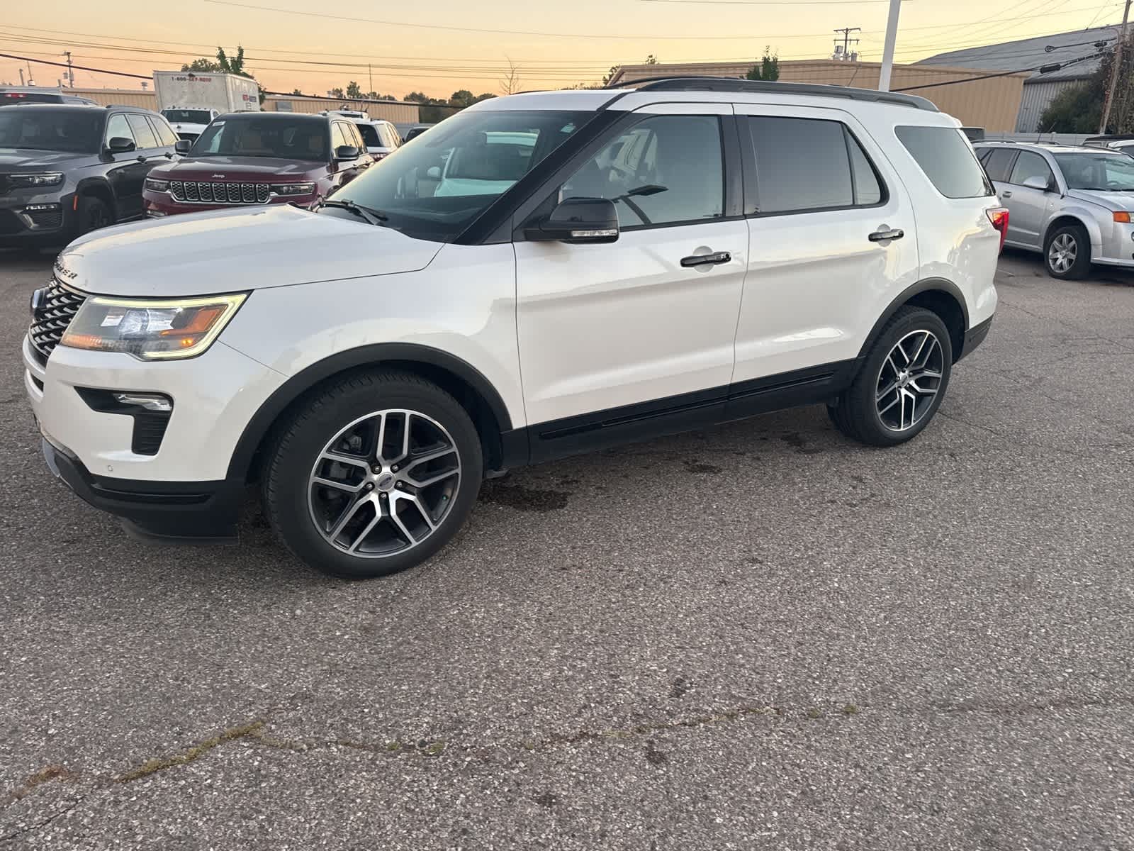 Thumbnail: 2019 Ford Explorer - 28