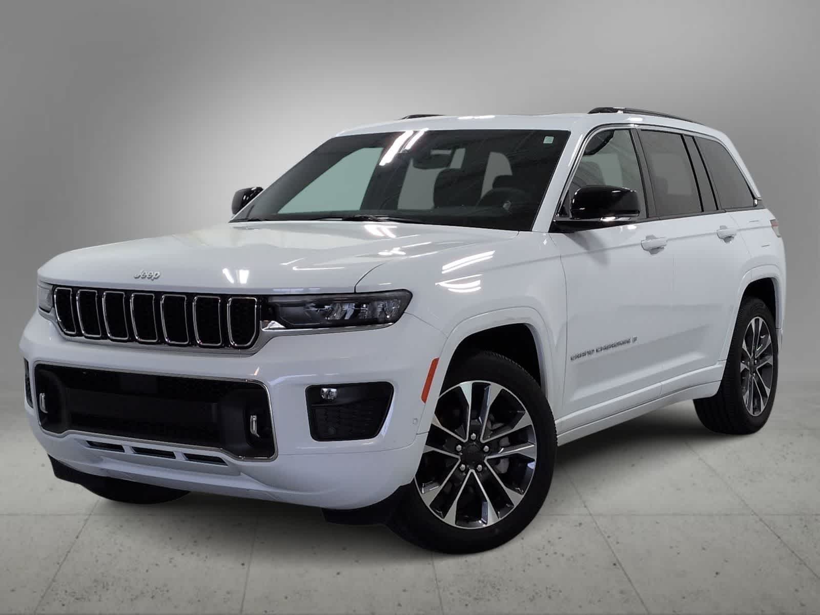 2024 Jeep Grand Cherokee Overland 4x4's photo