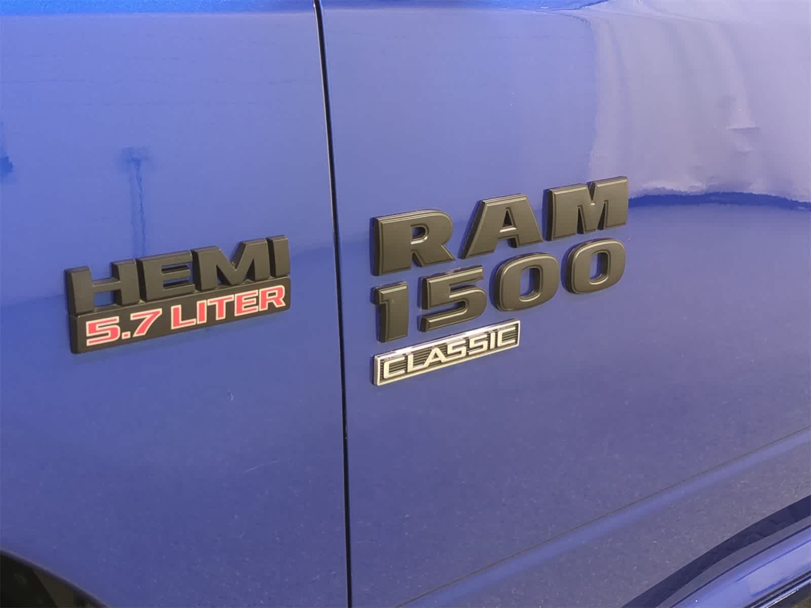 2019 RAM 1500 Classic Express 13