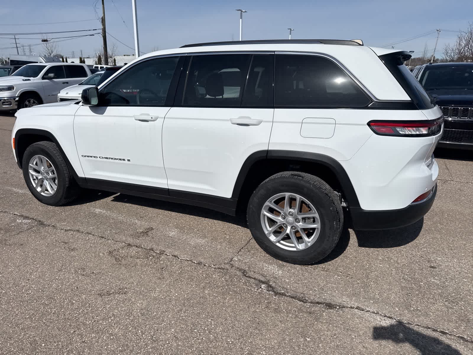 Thumbnail: 2024 Jeep Grand Cherokee - 20