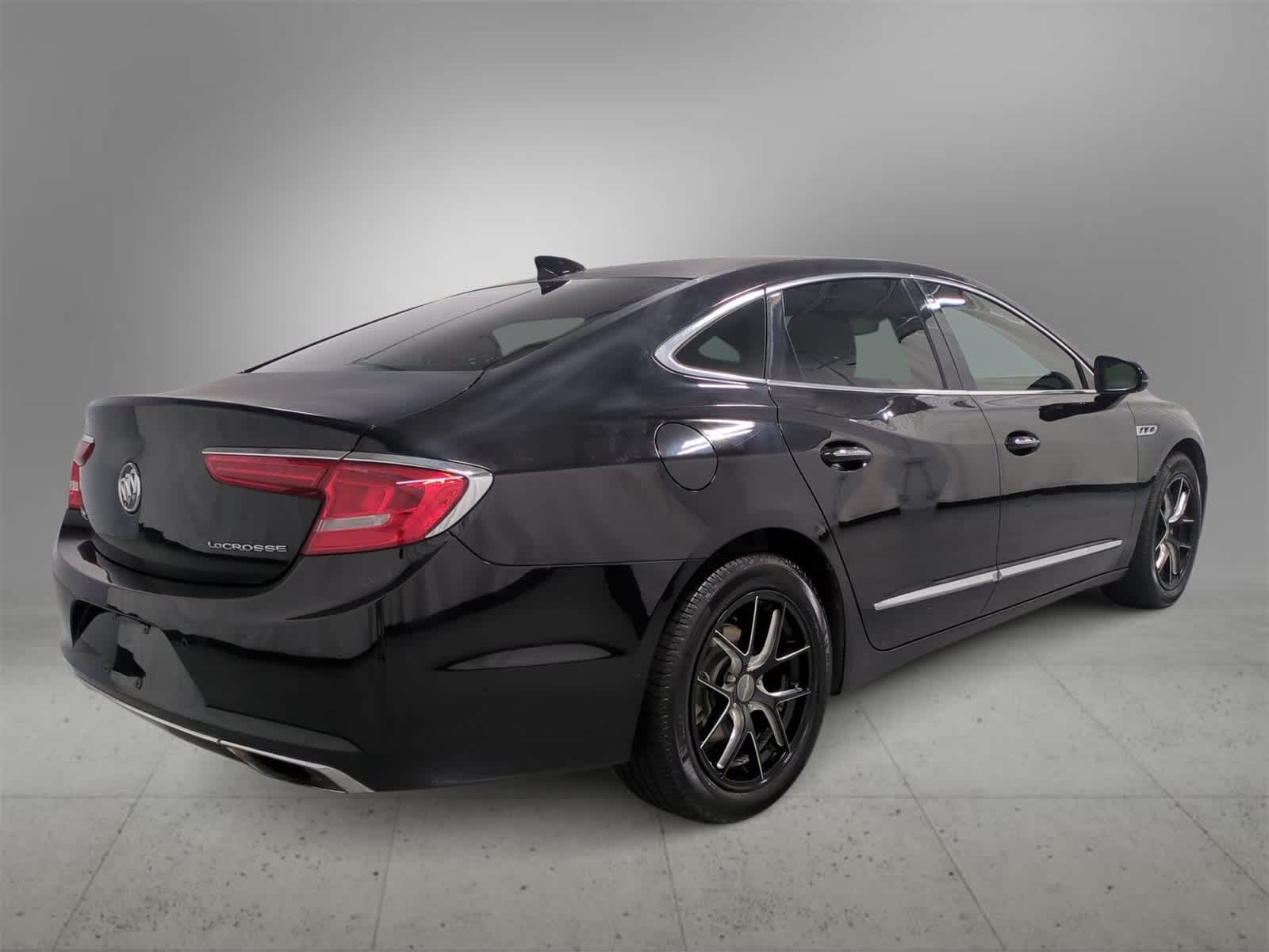 Thumbnail: 2017 Buick LaCrosse - 8