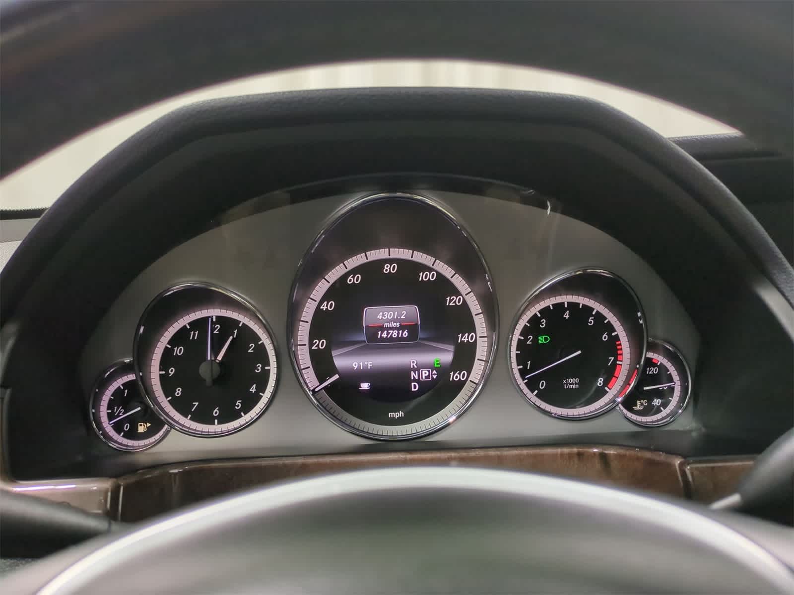 Thumbnail: 2013 Mercedes-Benz E-Class - 34
