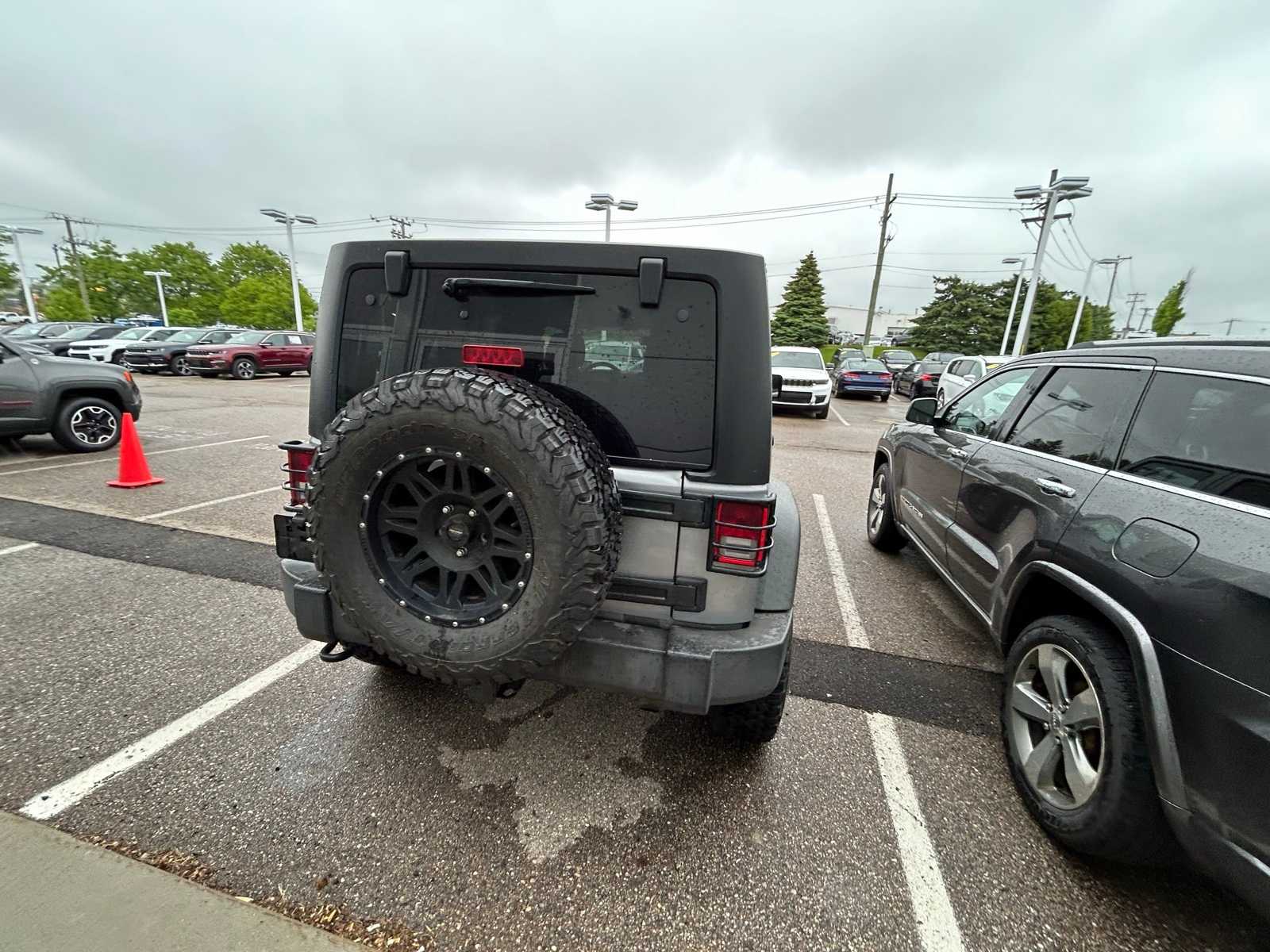 2016 Jeep Wrangler Unlimited Sport 12
