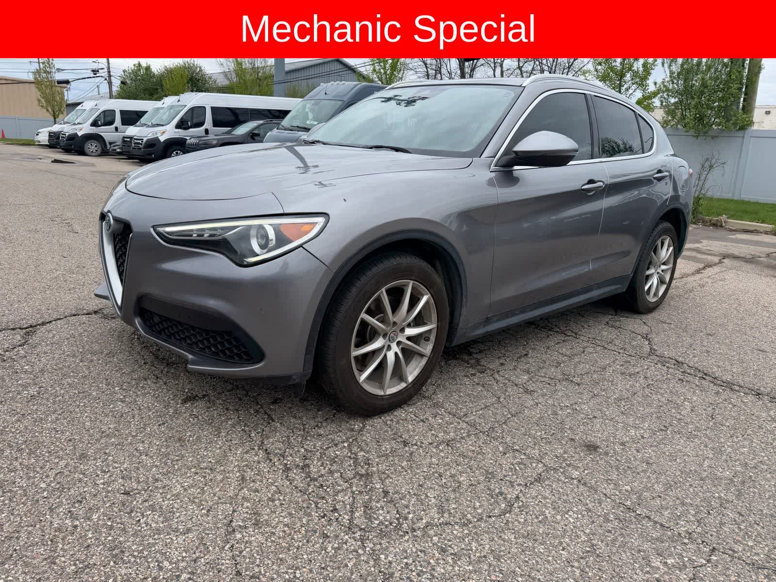 Thumbnail: 2018 Alfa Romeo Stelvio - 2