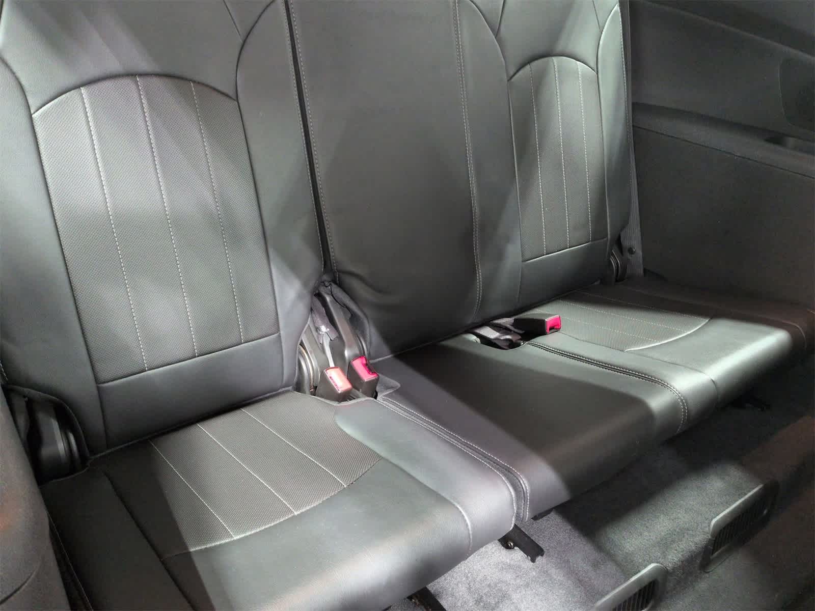 Thumbnail: 2016 Chevrolet Traverse - 38