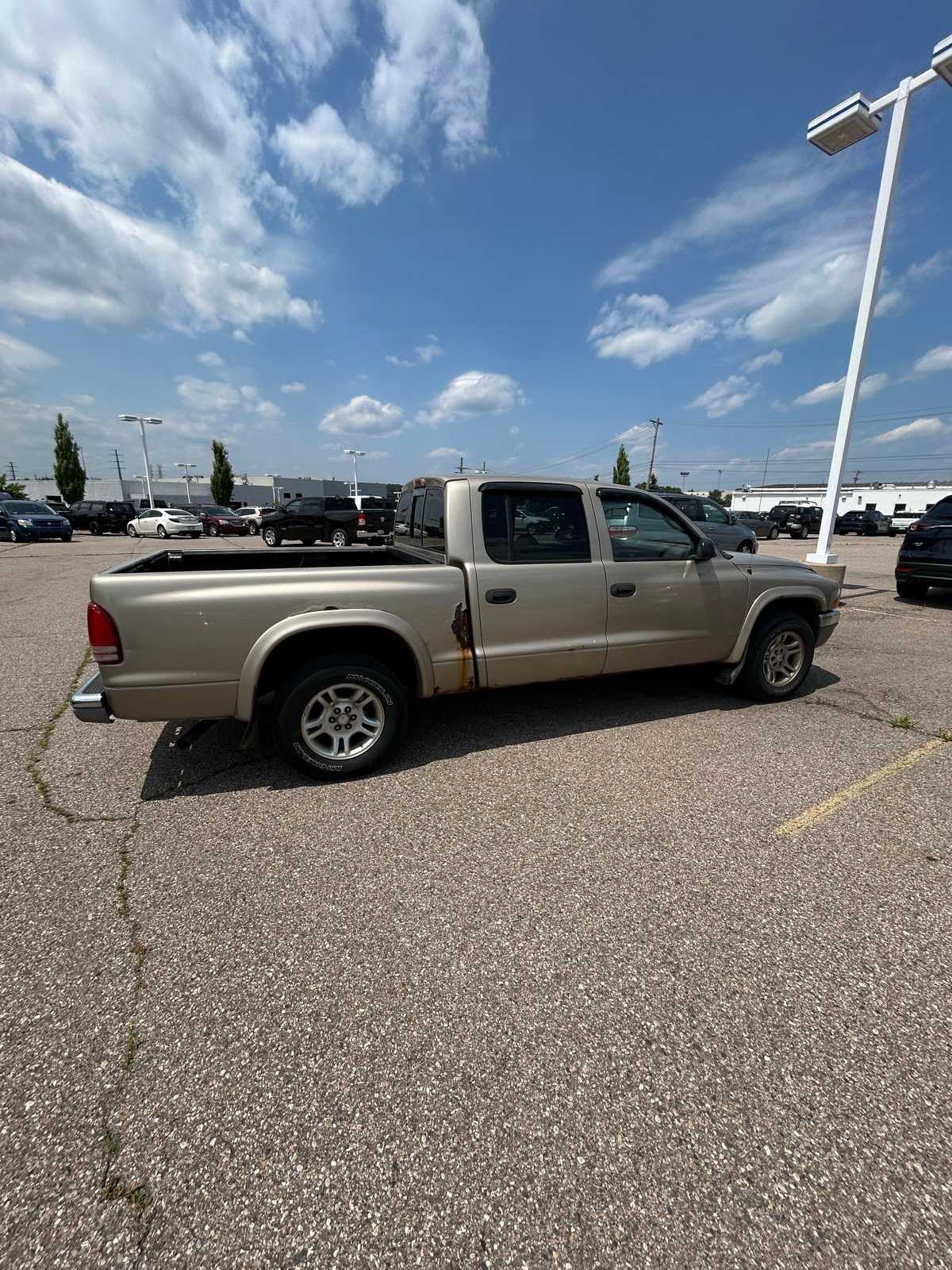 Thumbnail: 2004 Dodge Dakota - 14