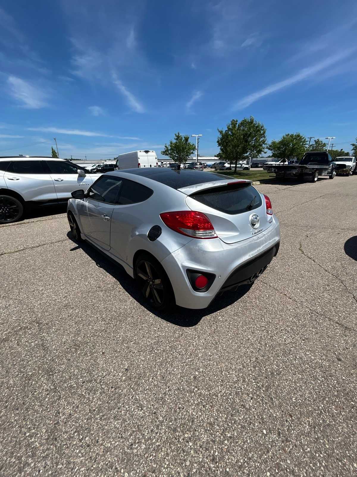 Thumbnail: 2015 Hyundai Veloster - 22